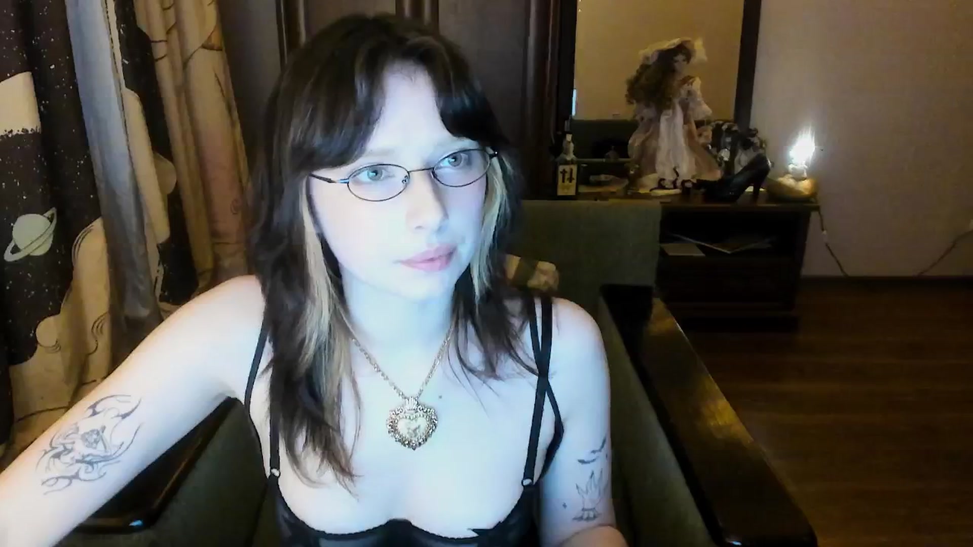 Gallery image thumbnail from bad_marg's myfreecams stream on, 05/02/2026, 18:04 image 17 of 20