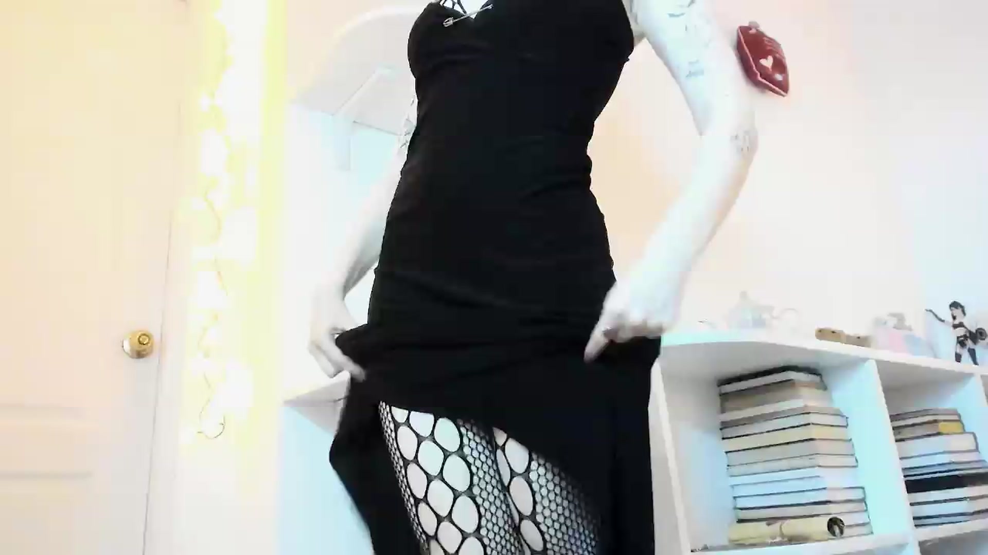Gallery image thumbnail from bad_marg's myfreecams stream on, 05/26/2026, 11:40 image 14 of 20