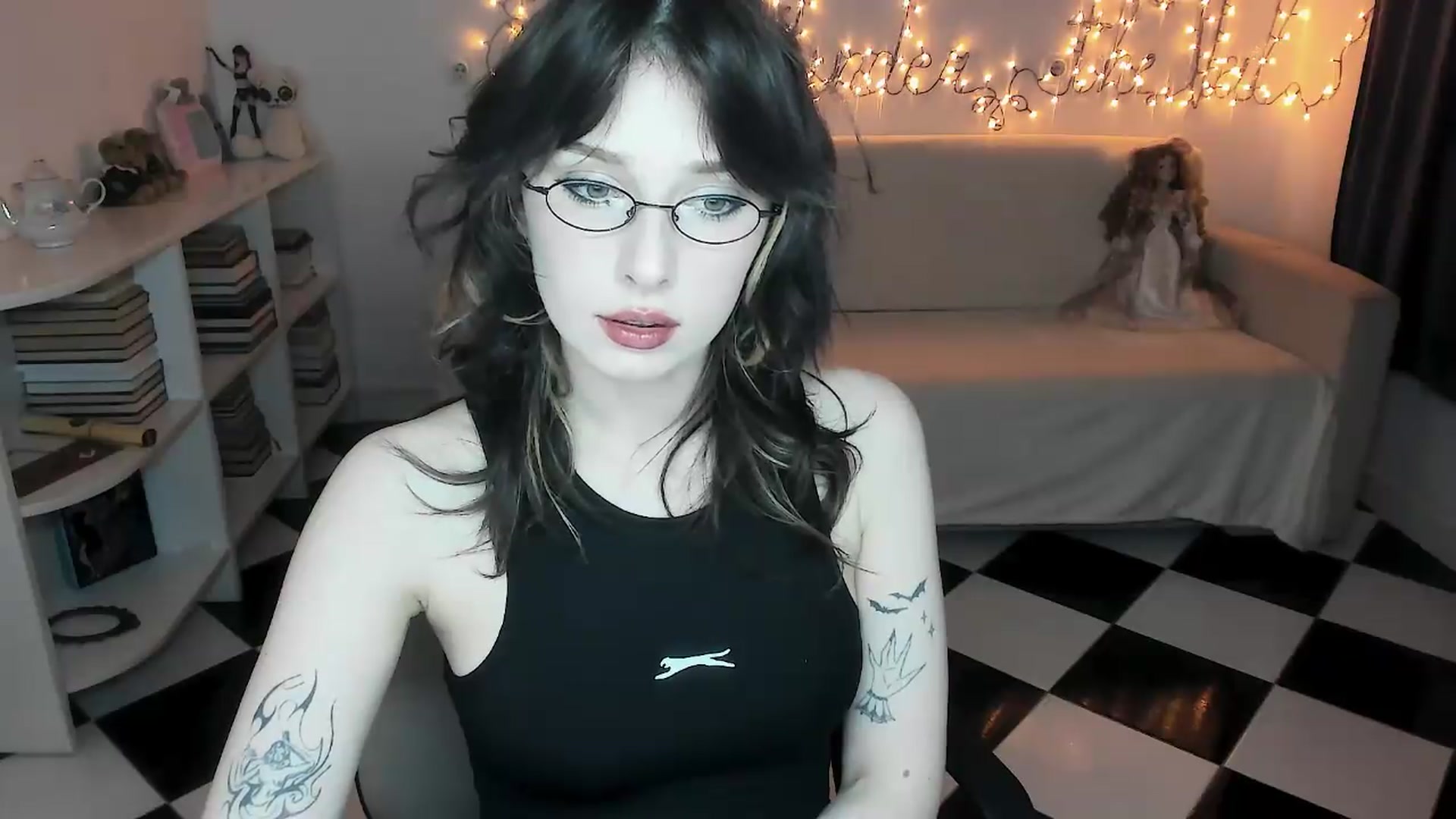 Gallery image thumbnail from bad_marg's myfreecams stream on, 05/26/2026, 13:27 image 10 of 20