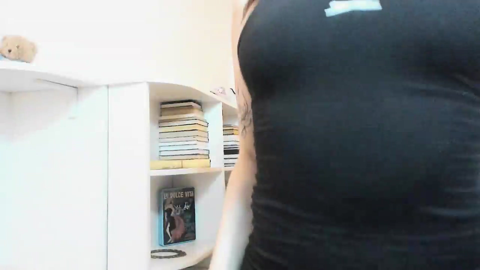 Gallery image thumbnail from bad_marg's myfreecams stream on, 05/26/2026, 13:27 image 16 of 20