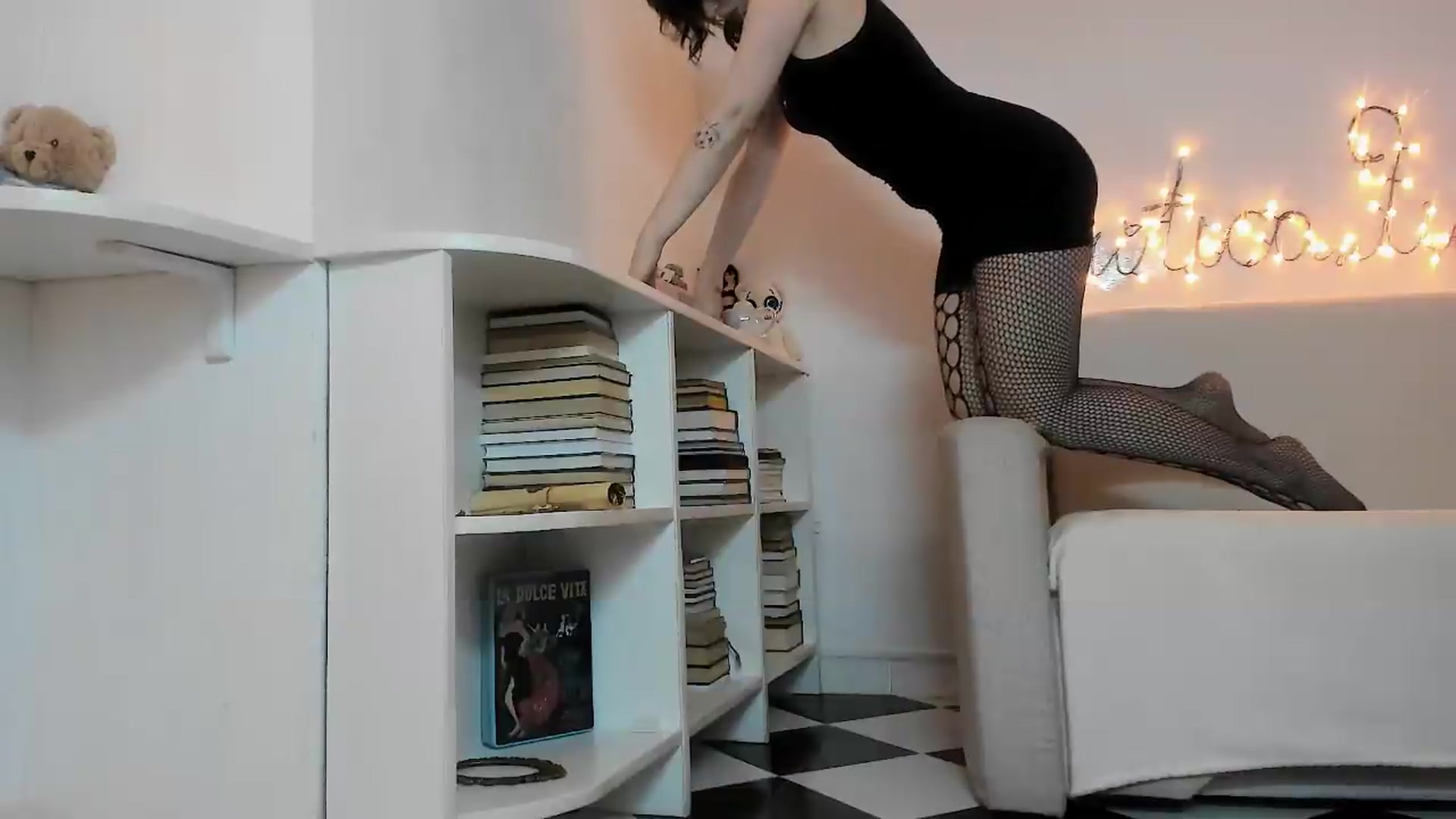 Gallery image thumbnail from bad_marg's myfreecams stream on, 05/26/2026, 13:27 image 15 of 20