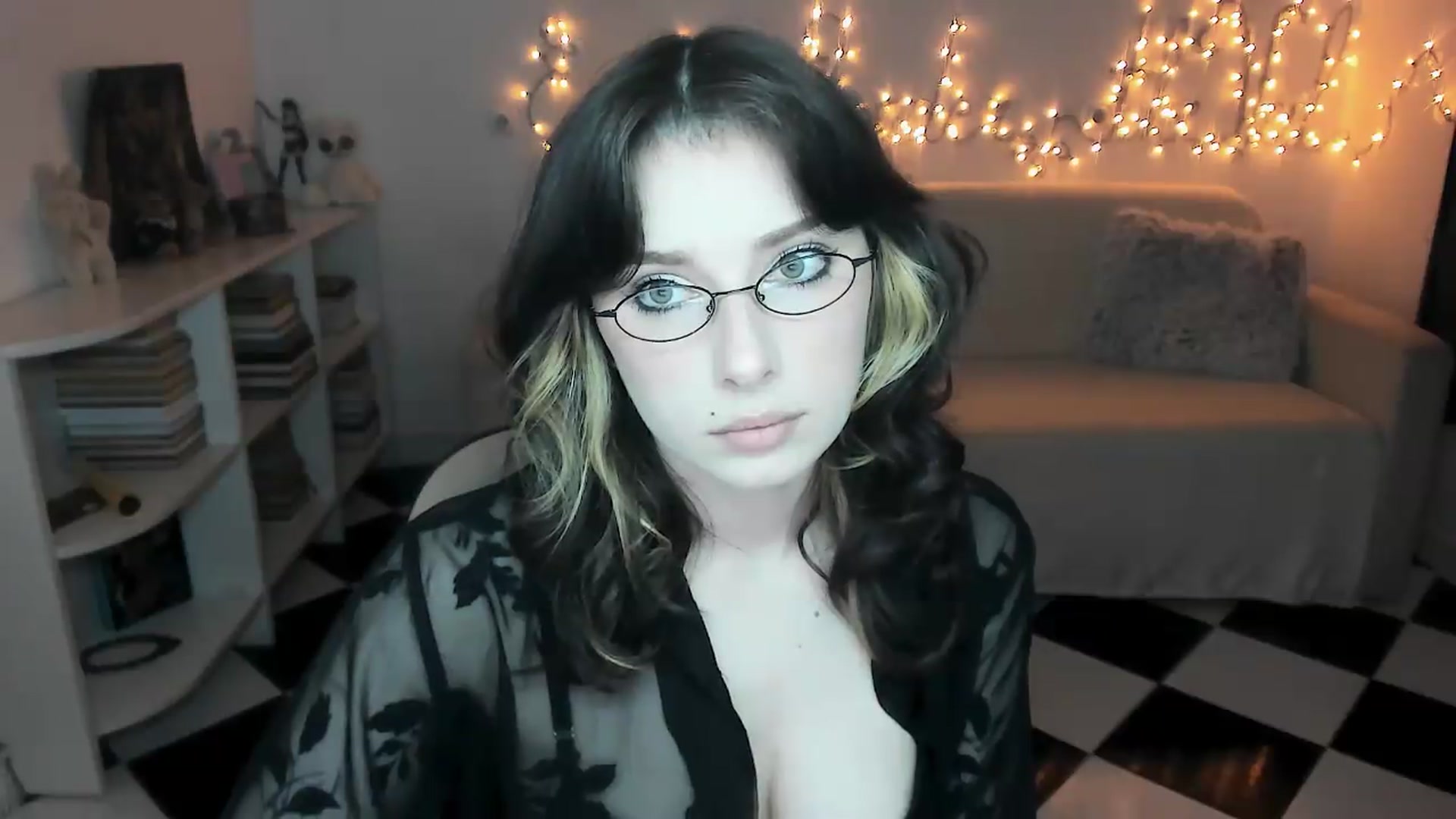 Gallery image thumbnail from bad_marg's myfreecams stream on, 06/08/2026, 13:20 image 12 of 20