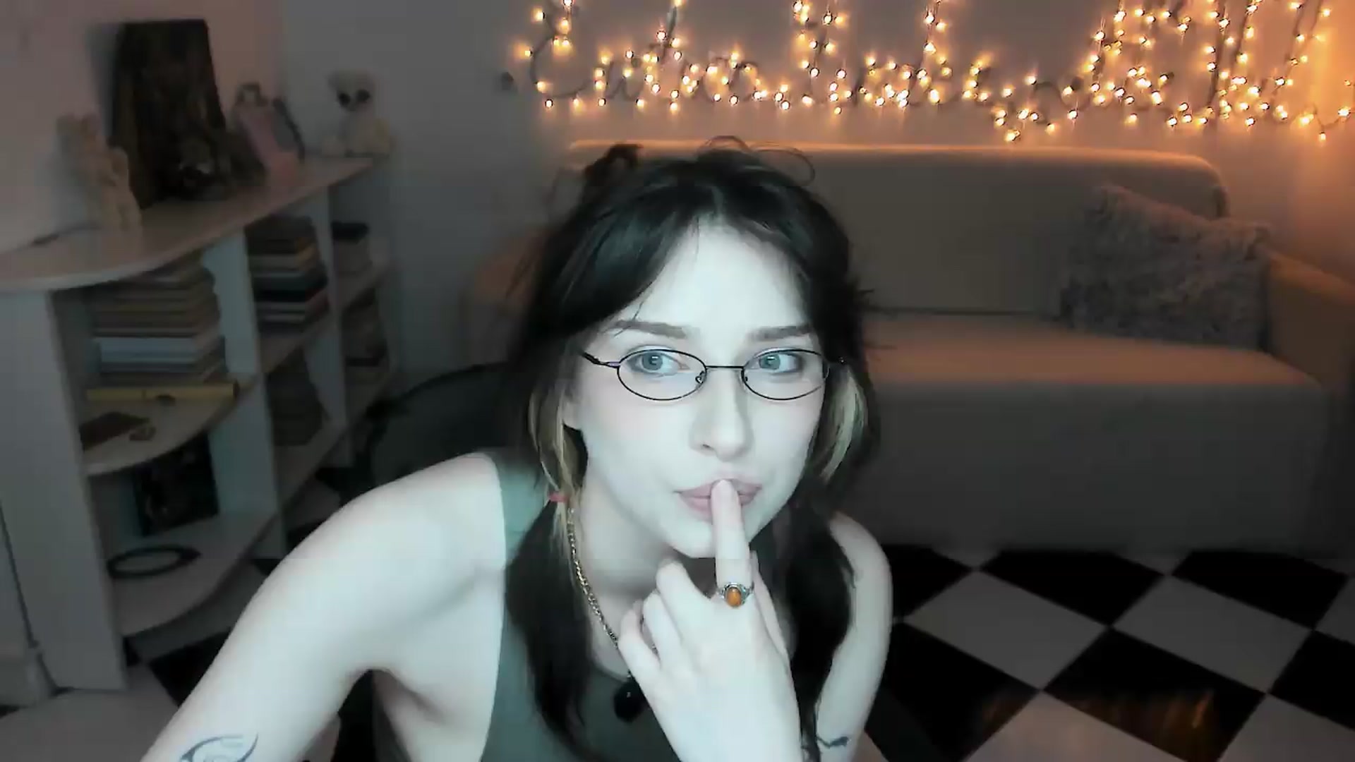 Gallery image thumbnail from bad_marg's myfreecams stream on, 06/19/2026, 18:06 image 7 of 20