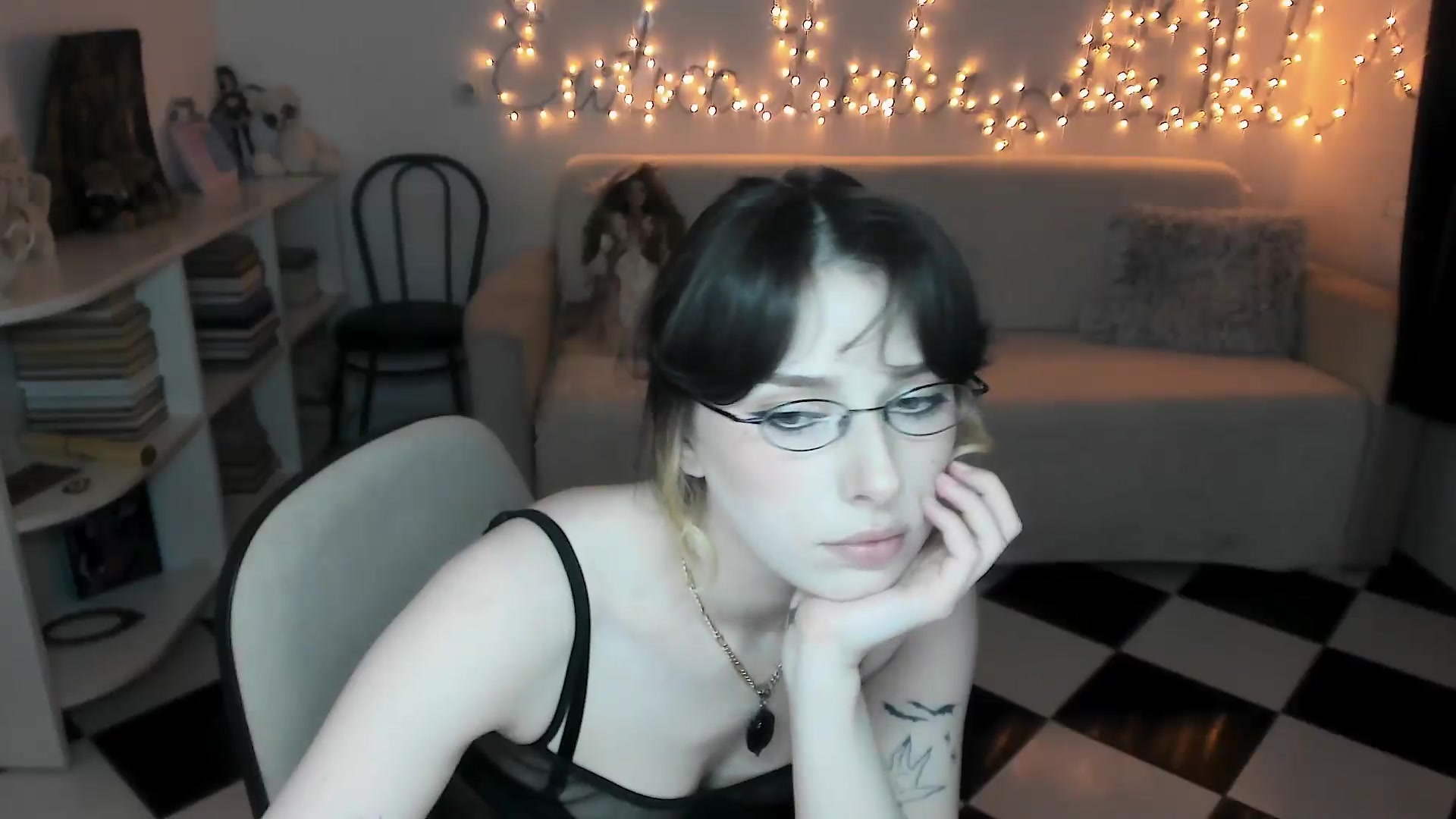 Gallery image thumbnail from bad_marg's myfreecams stream on, 06/26/2026, 16:28 image 9 of 20