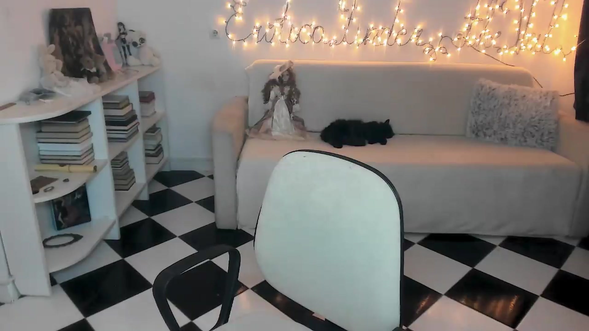 Gallery image thumbnail from bad_marg's myfreecams stream on, 08/07/2026, 16:30 image 19 of 20