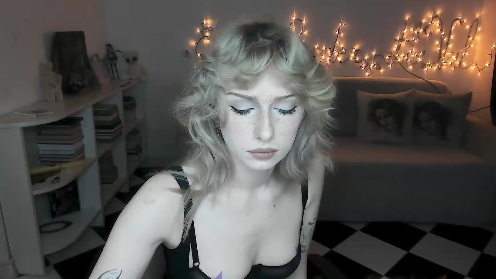 Gallery image thumbnail from bad_marg's myfreecams stream on, 08/21/2026, 16:40 image 20 of 20