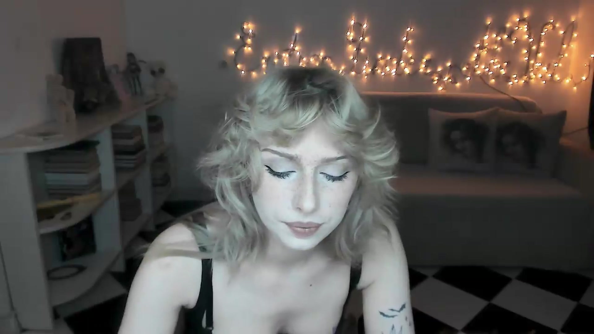 Gallery image thumbnail from bad_marg's myfreecams stream on, 08/21/2026, 16:40 image 19 of 20