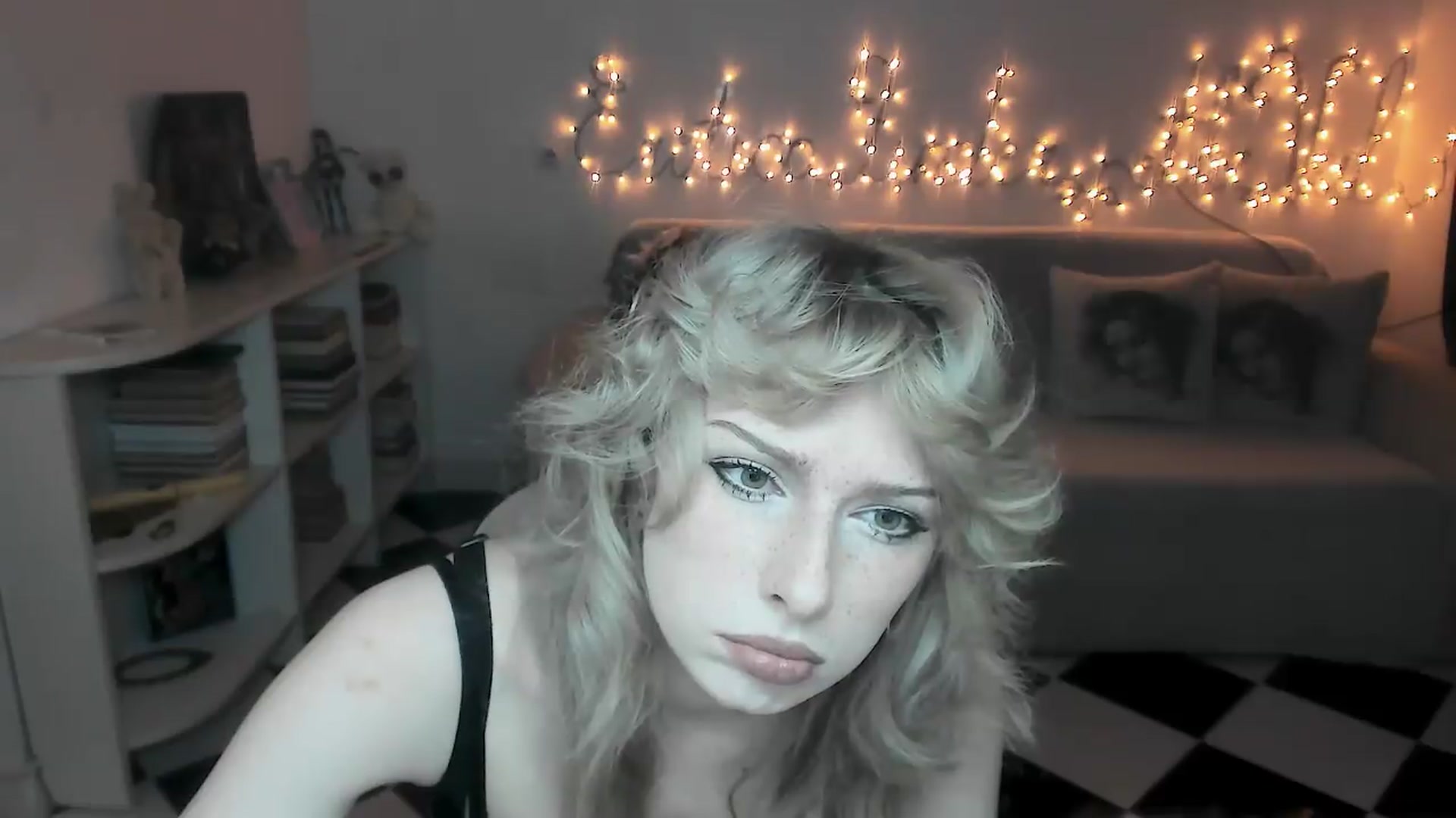 Gallery image thumbnail from bad_marg's myfreecams stream on, 08/21/2026, 16:40 image 3 of 20
