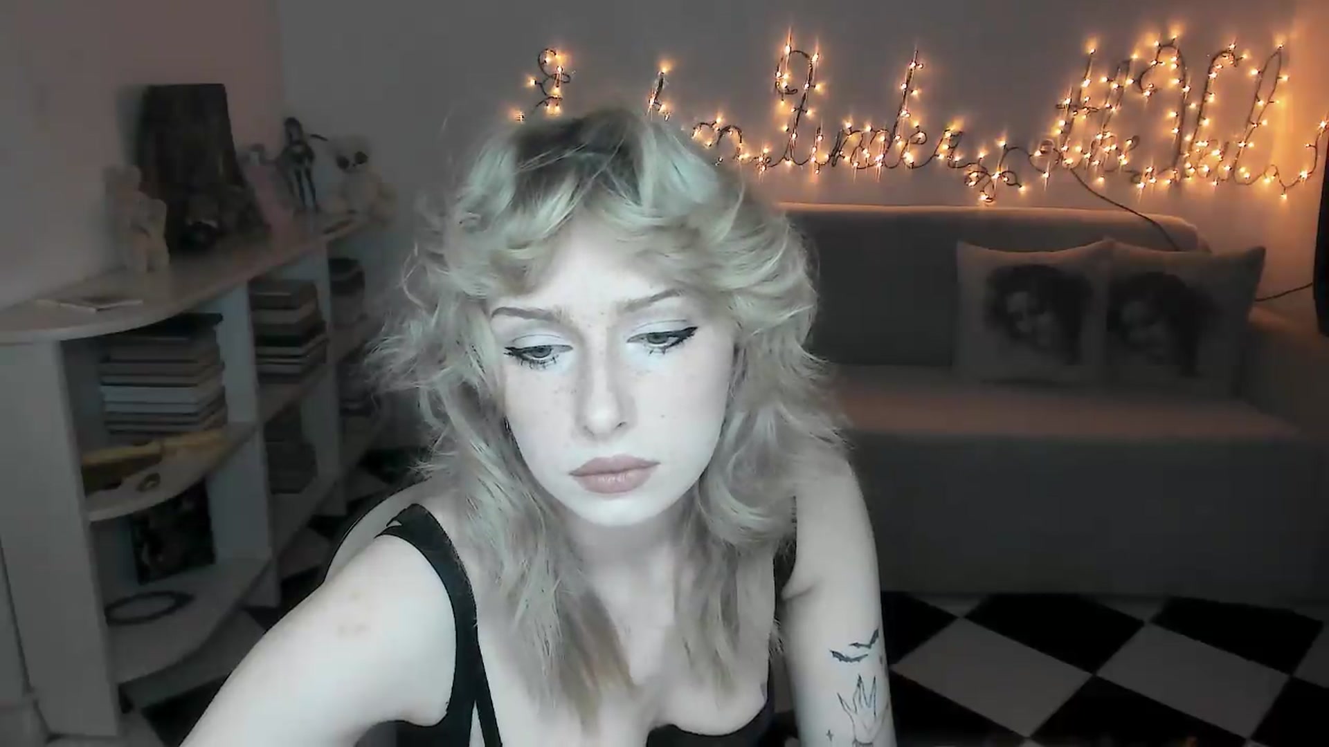 Gallery image thumbnail from bad_marg's myfreecams stream on, 08/21/2026, 16:40 image 7 of 20