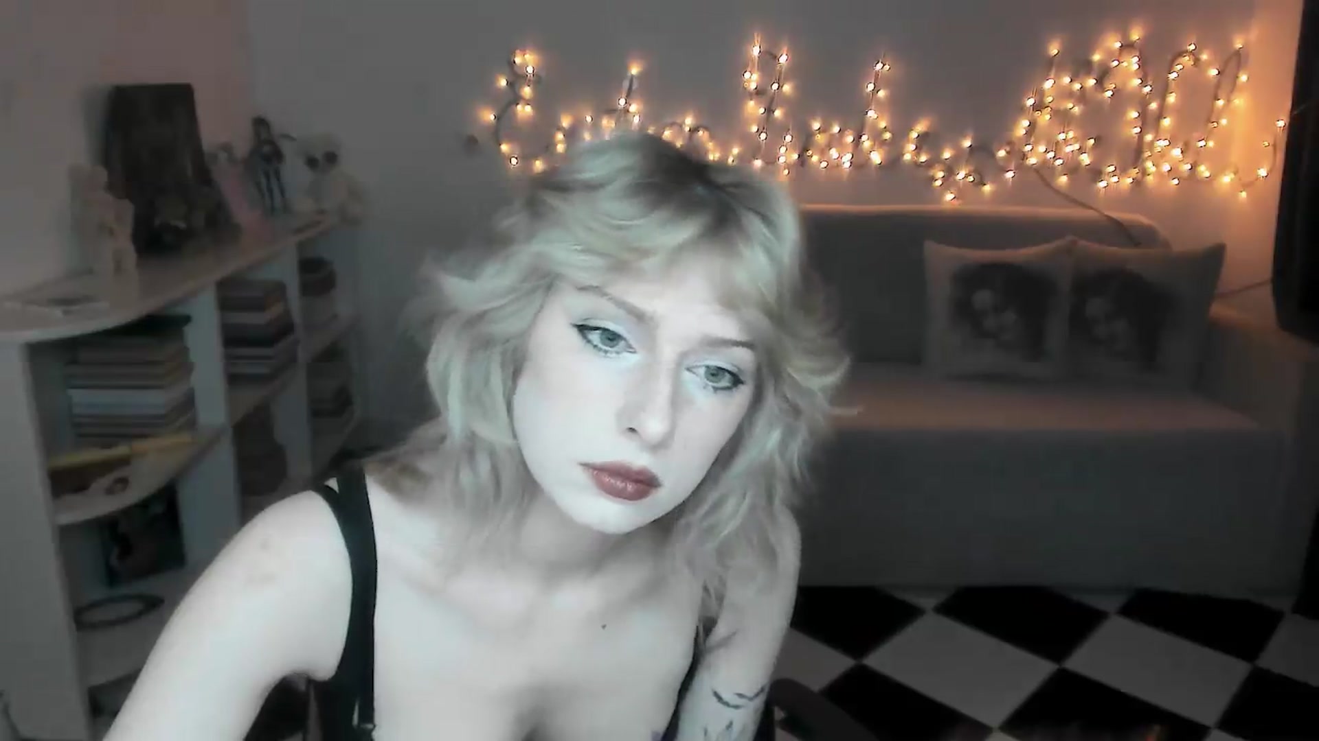 Gallery image thumbnail from bad_marg's myfreecams stream on, 08/21/2026, 18:09 image 3 of 20