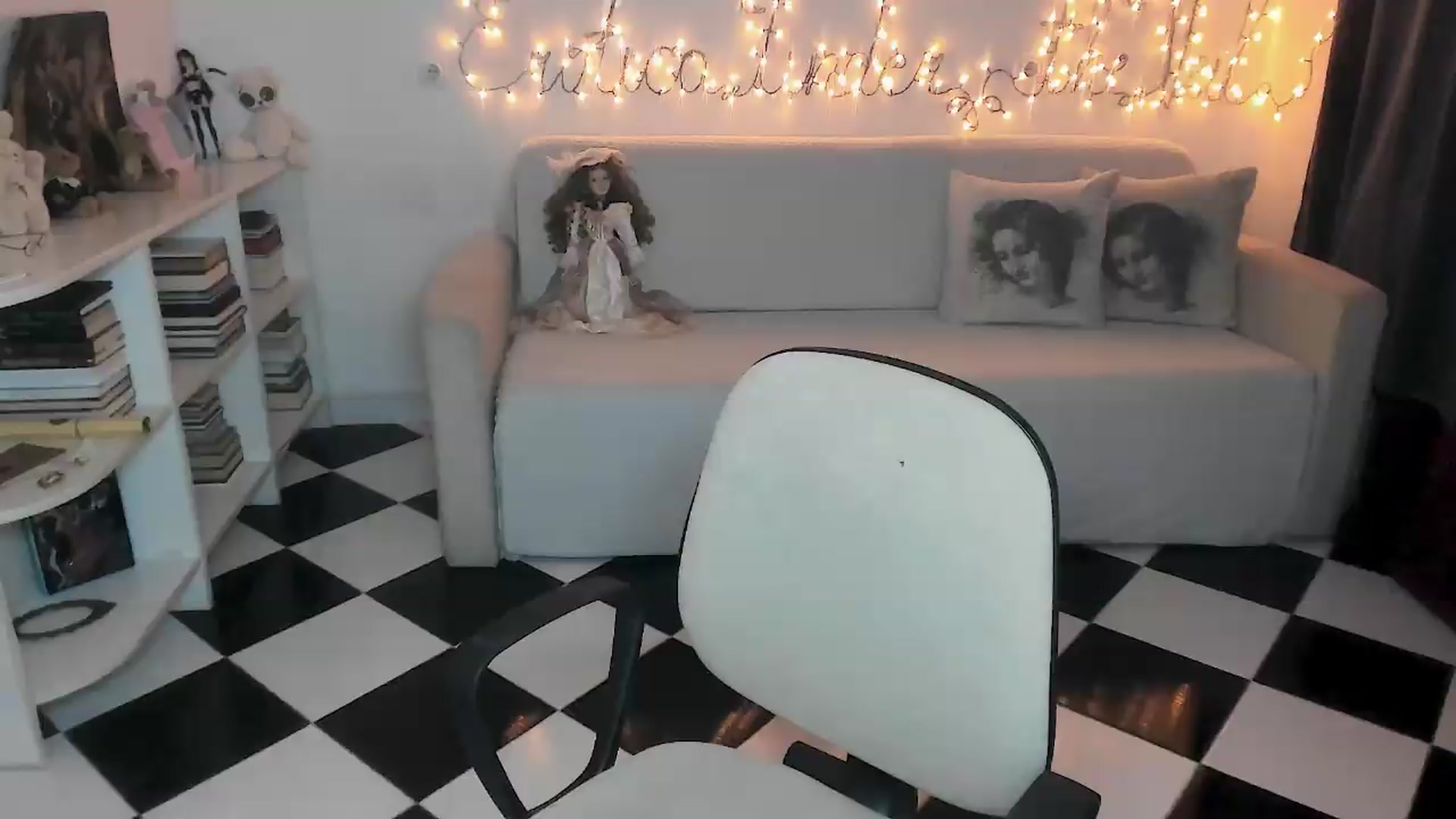 Gallery image thumbnail from bad_marg's myfreecams stream on, 08/28/2026, 16:41 image 13 of 20