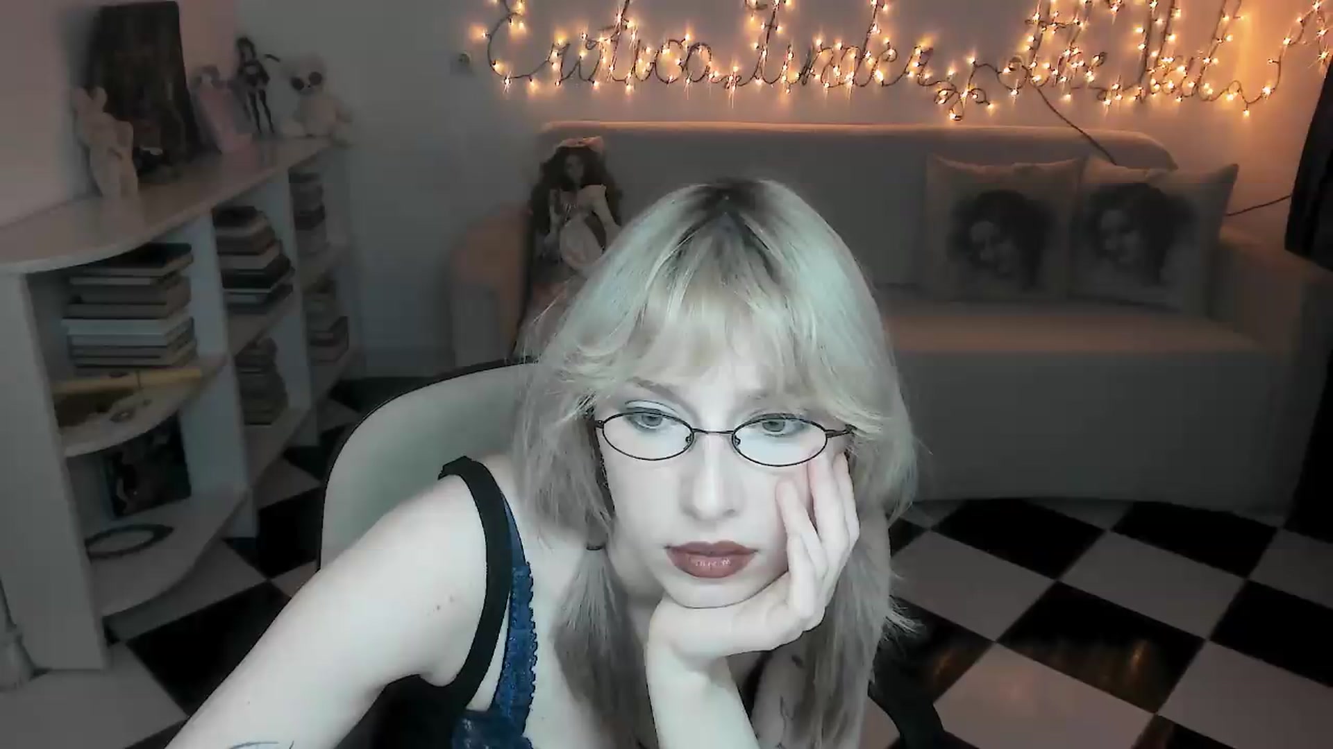 Gallery image thumbnail from bad_marg's myfreecams stream on, 09/05/2026, 16:22 image 16 of 20