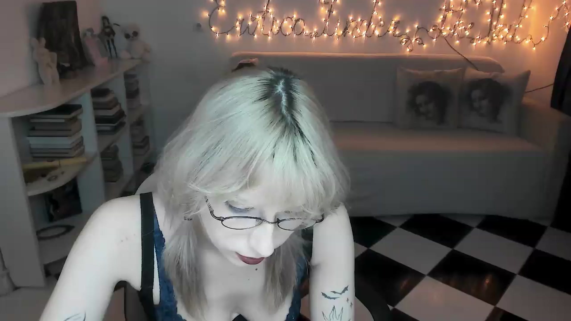 Gallery image thumbnail from bad_marg's myfreecams stream on, 09/05/2026, 16:22 image 2 of 20