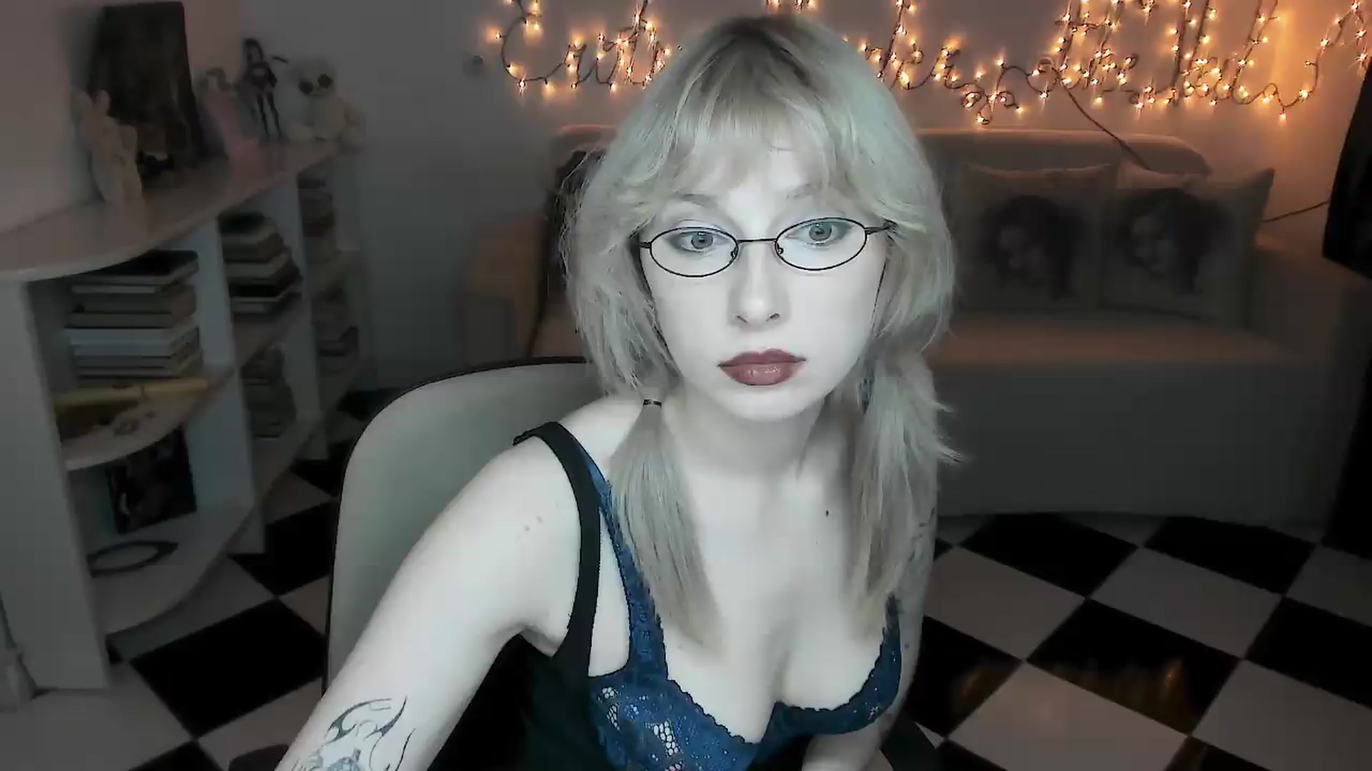 Gallery image thumbnail from bad_marg's myfreecams stream on, 09/05/2026, 16:22 image 9 of 20