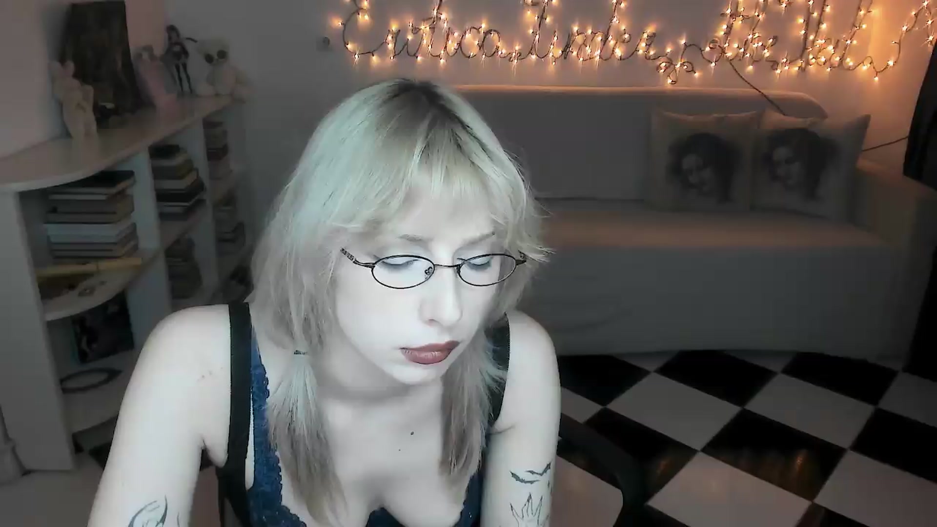 Gallery image thumbnail from bad_marg's myfreecams stream on, 09/05/2026, 16:22 image 12 of 20