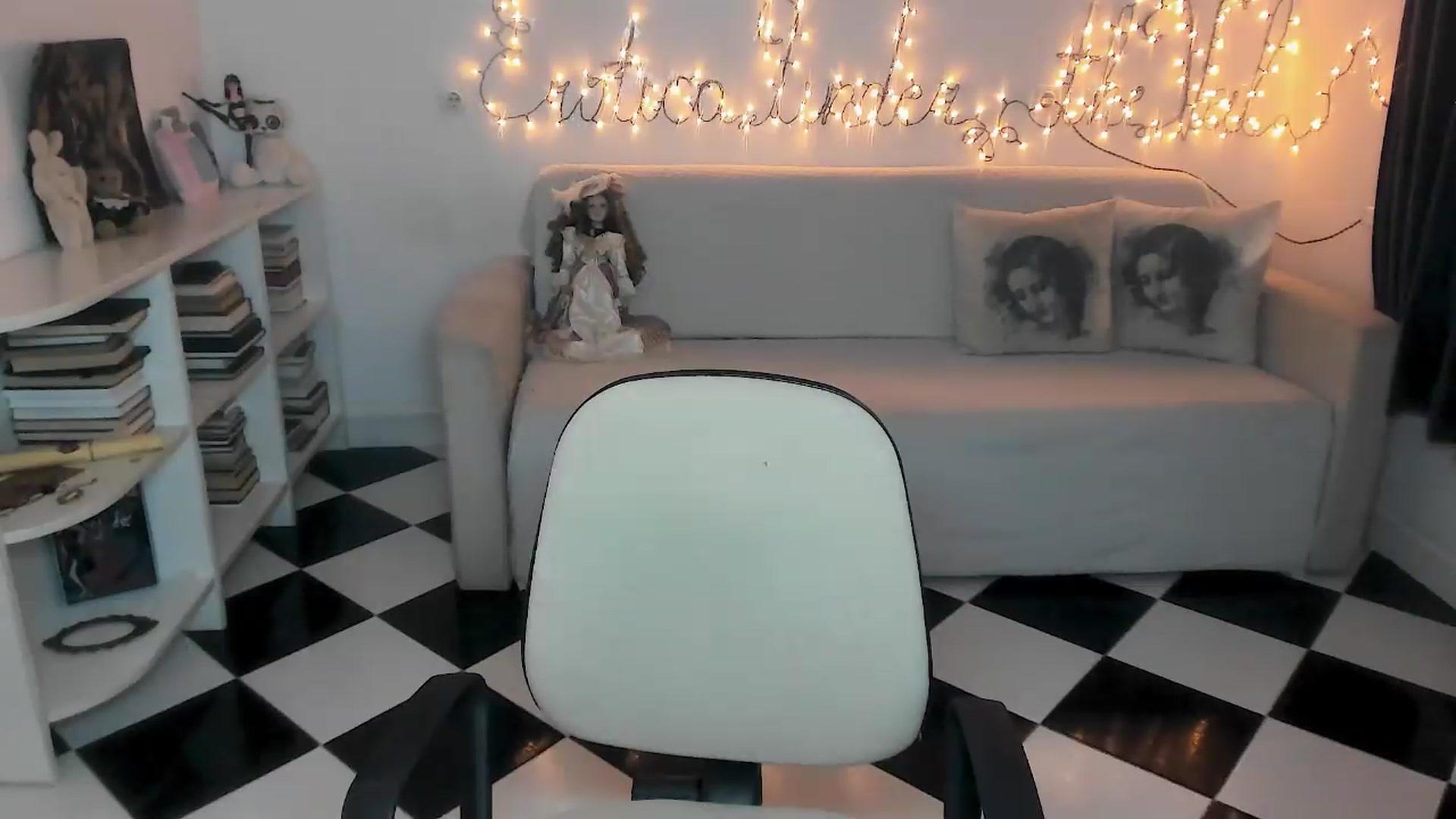 Gallery image thumbnail from bad_marg's myfreecams stream on, 09/11/2026, 16:13 image 8 of 20