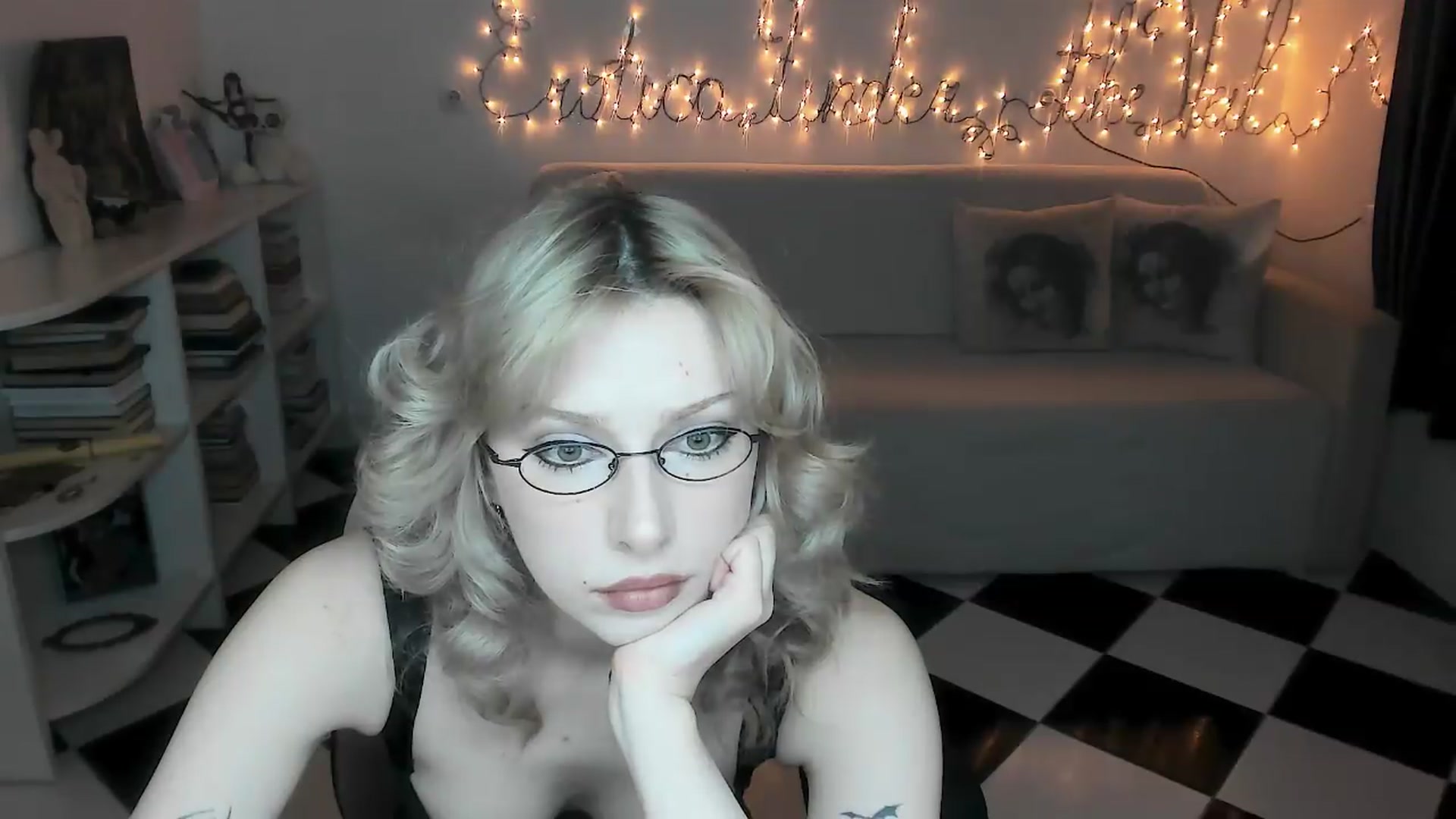 Gallery image thumbnail from bad_marg's myfreecams stream on, 09/11/2026, 16:13 image 4 of 20