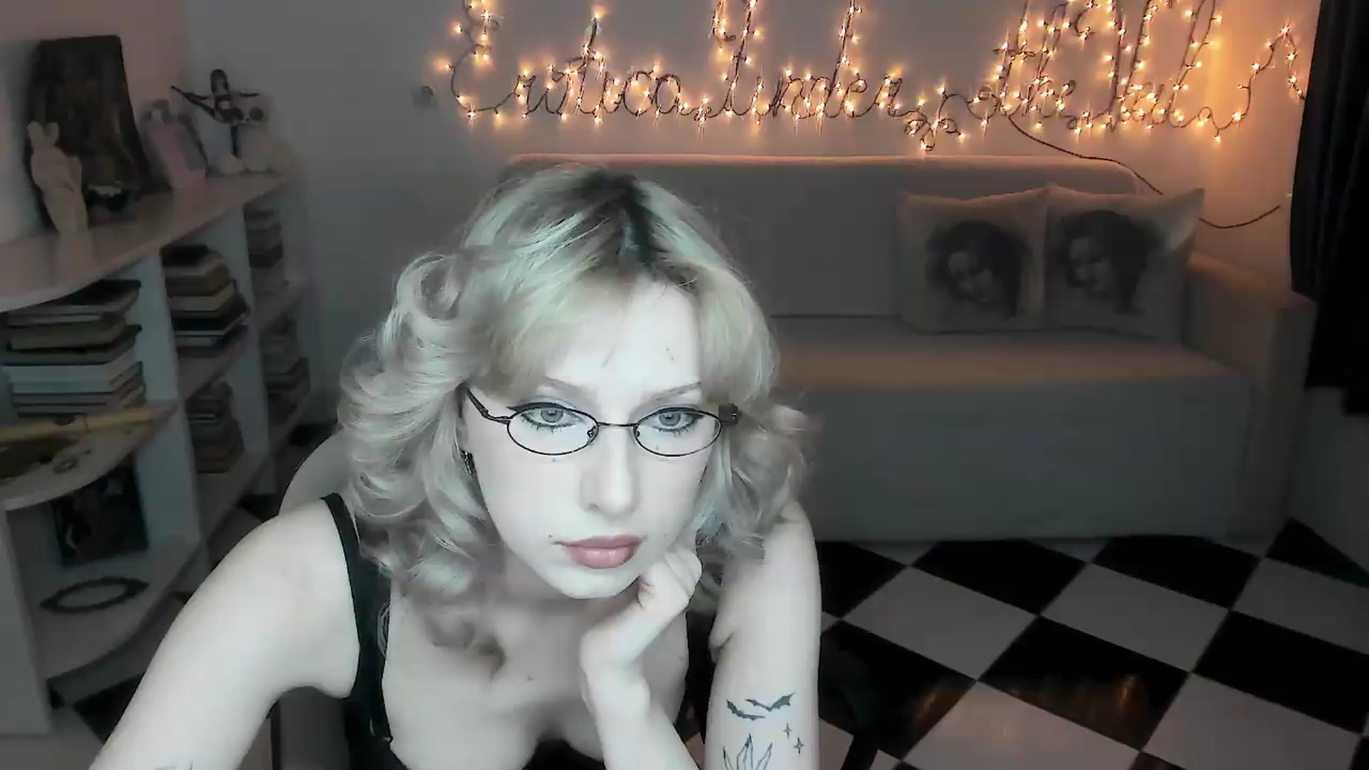 Gallery image thumbnail from bad_marg's myfreecams stream on, 09/11/2026, 16:13 image 1 of 20