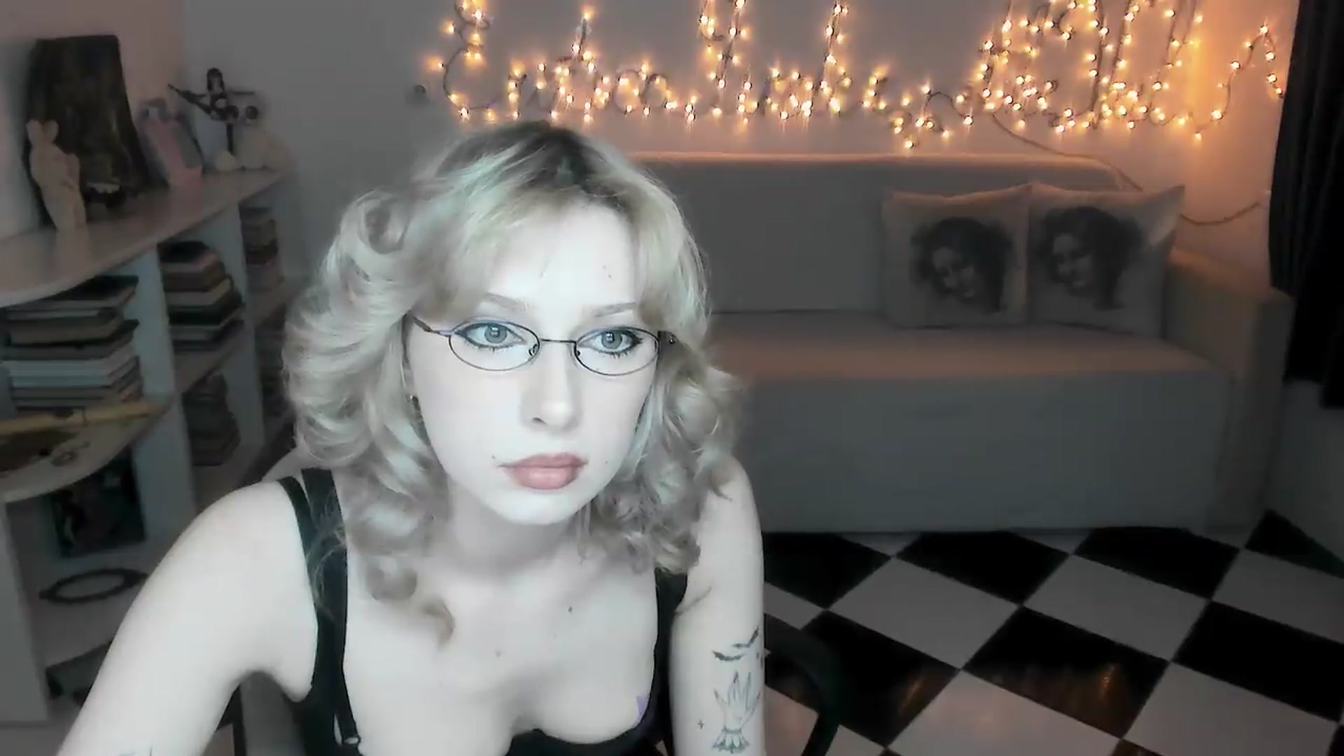 Gallery image thumbnail from bad_marg's myfreecams stream on, 09/11/2026, 16:13 image 2 of 20