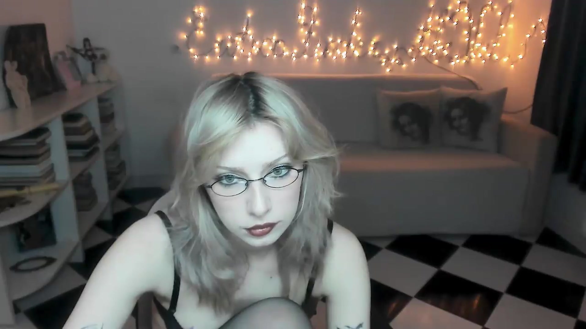 Gallery image thumbnail from bad_marg's myfreecams stream on, 09/12/2026, 13:27 image 2 of 20
