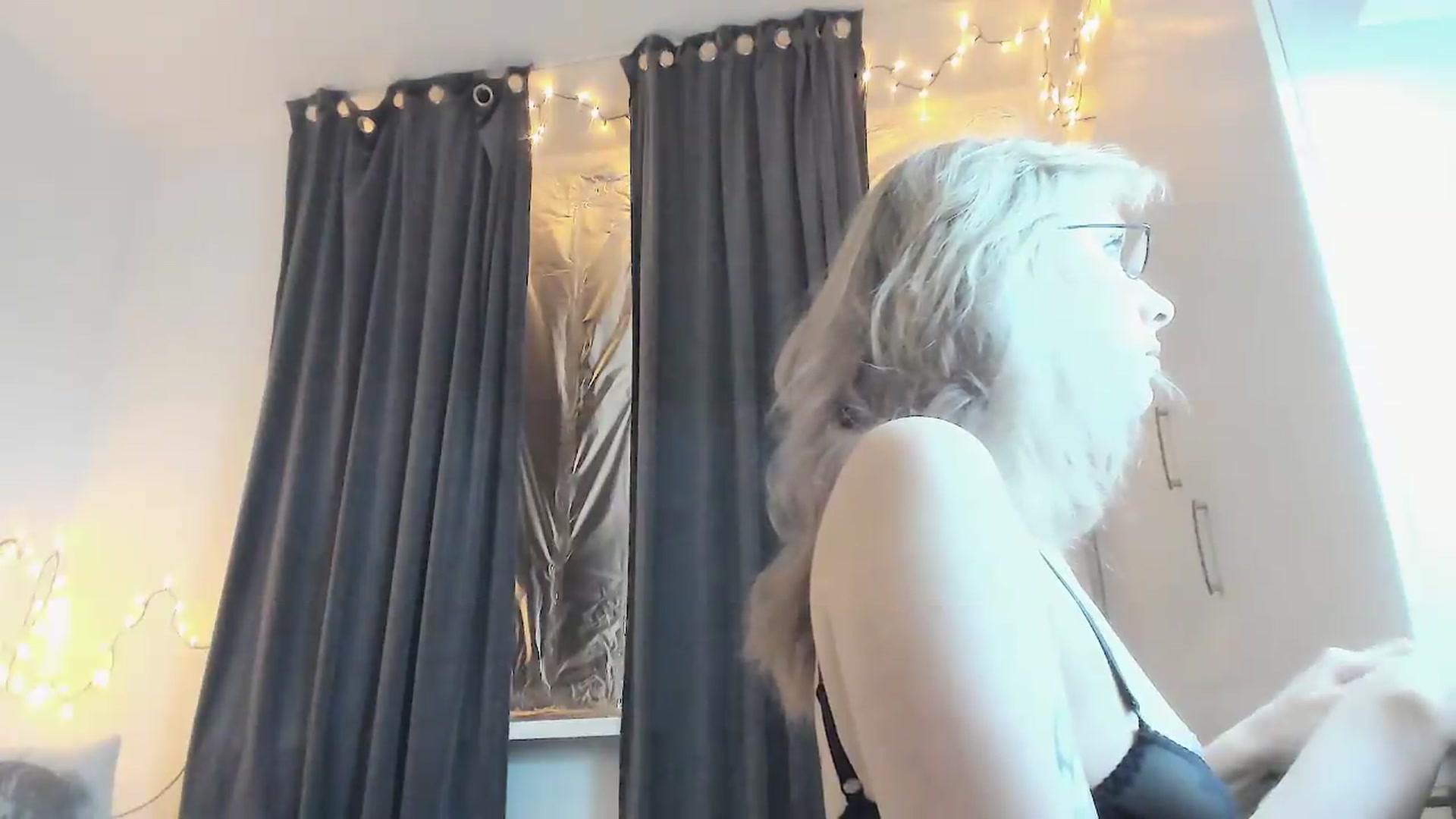 Gallery image thumbnail from bad_marg's myfreecams stream on, 09/12/2026, 13:27 image 11 of 20