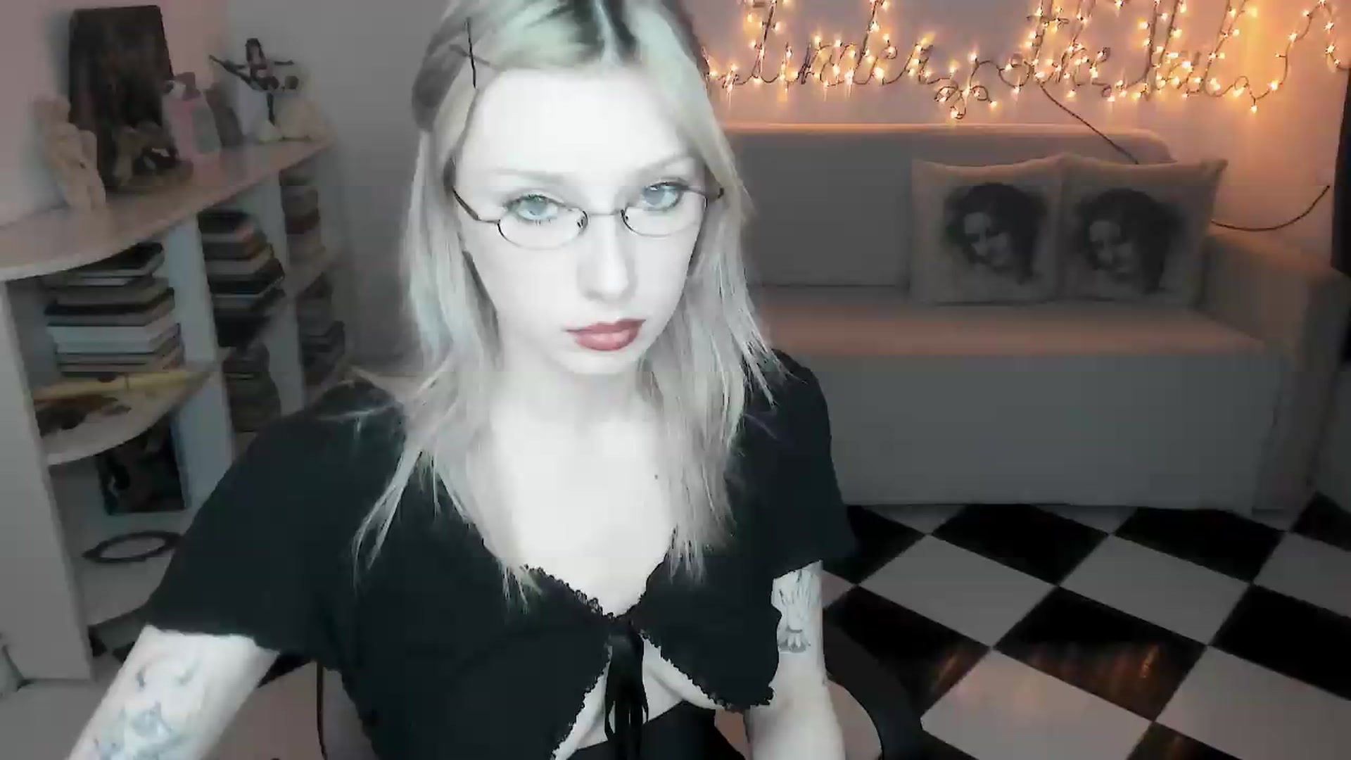 Gallery image thumbnail from bad_marg's myfreecams stream on, 09/18/2026, 14:04 image 5 of 20