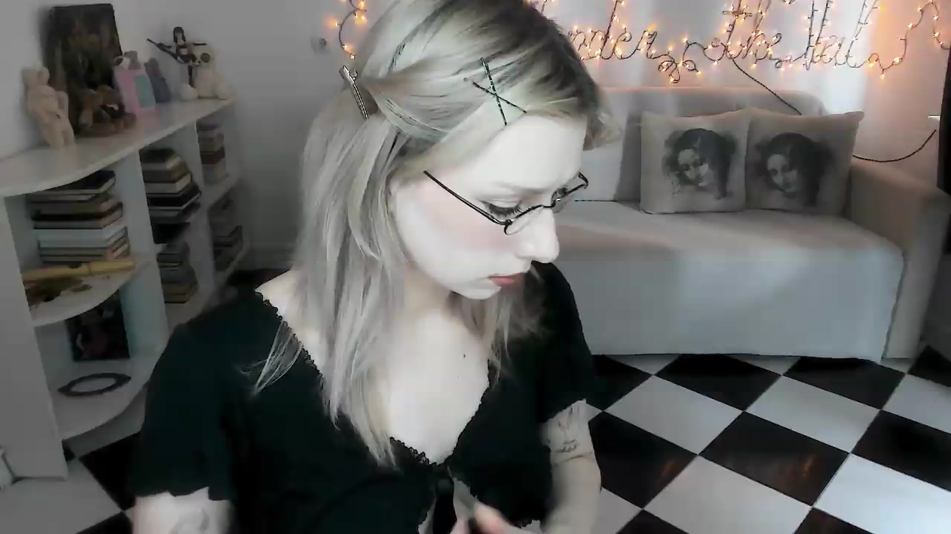 Gallery image thumbnail from bad_marg's myfreecams stream on, 09/18/2026, 14:04 image 4 of 20