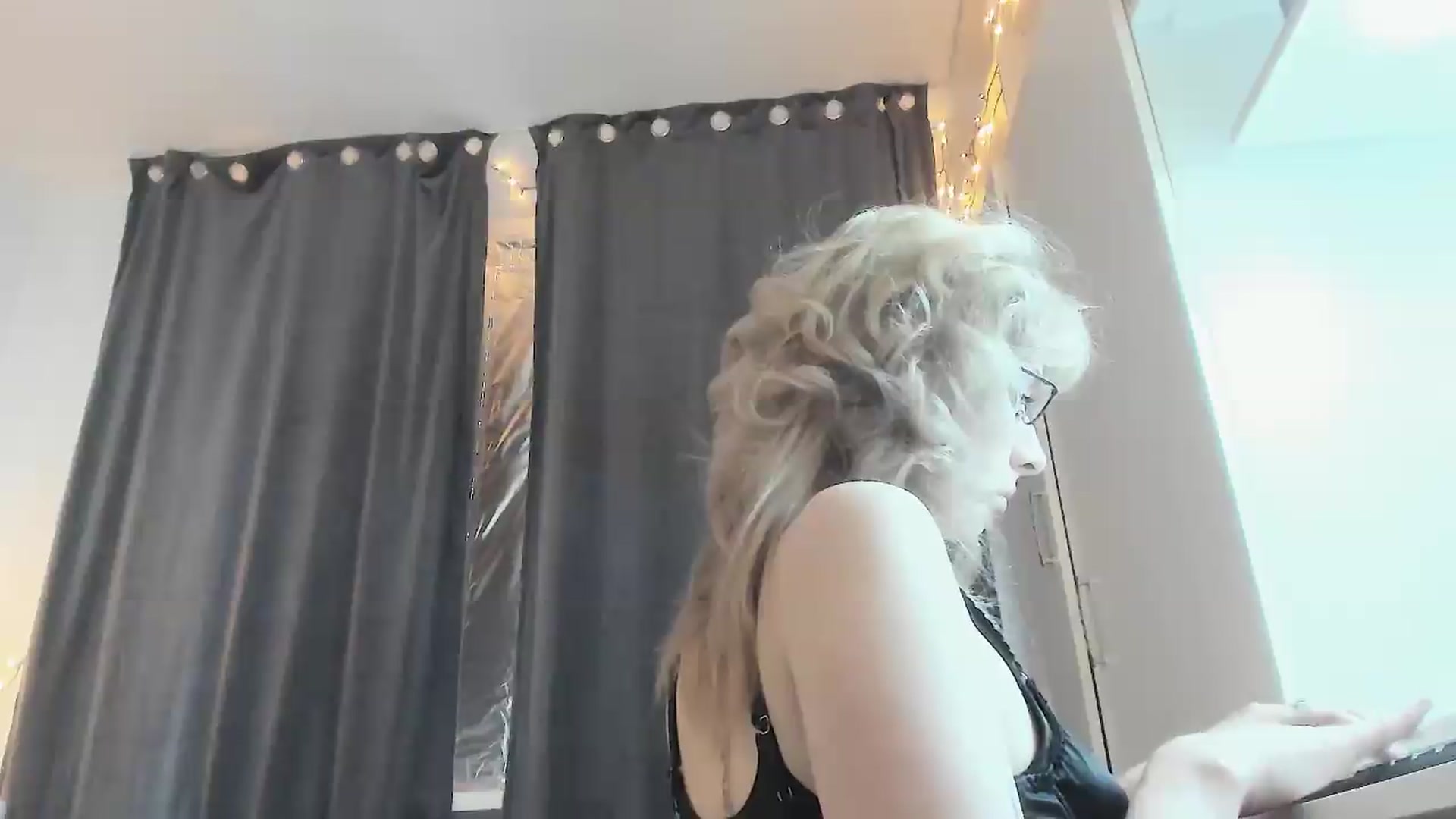 Gallery image thumbnail from bad_marg's myfreecams stream on, 09/26/2026, 10:40 image 11 of 20