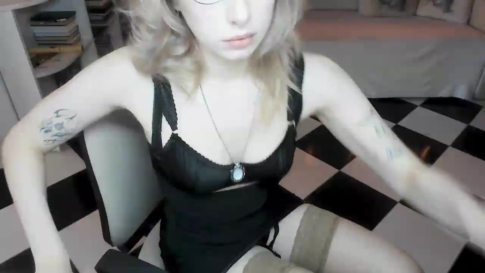 Gallery image thumbnail from bad_marg's myfreecams stream on, 09/26/2026, 10:40 image 15 of 20