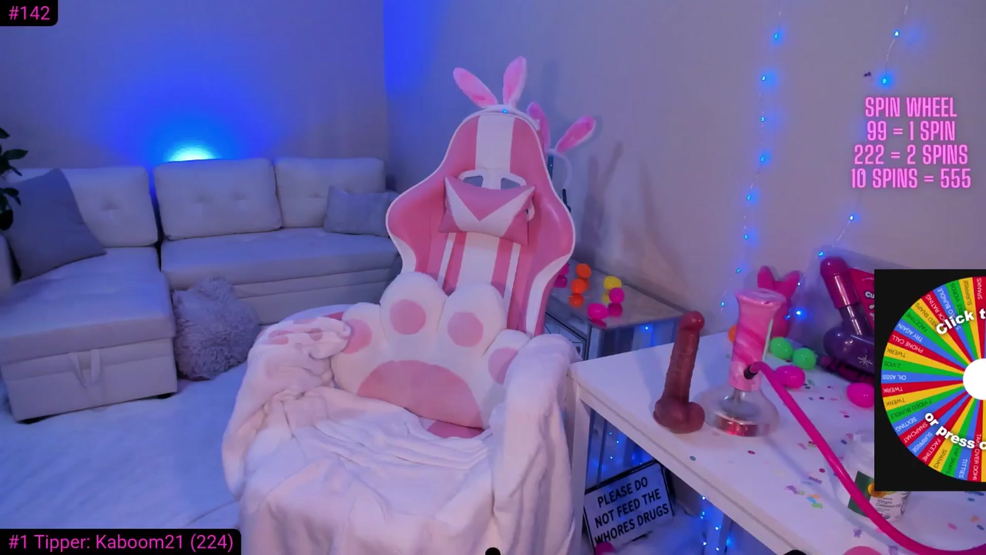 Gallery image thumbnail from baddiebri's myfreecams stream on, 04/02/2025, 12:53 image 9 of 20