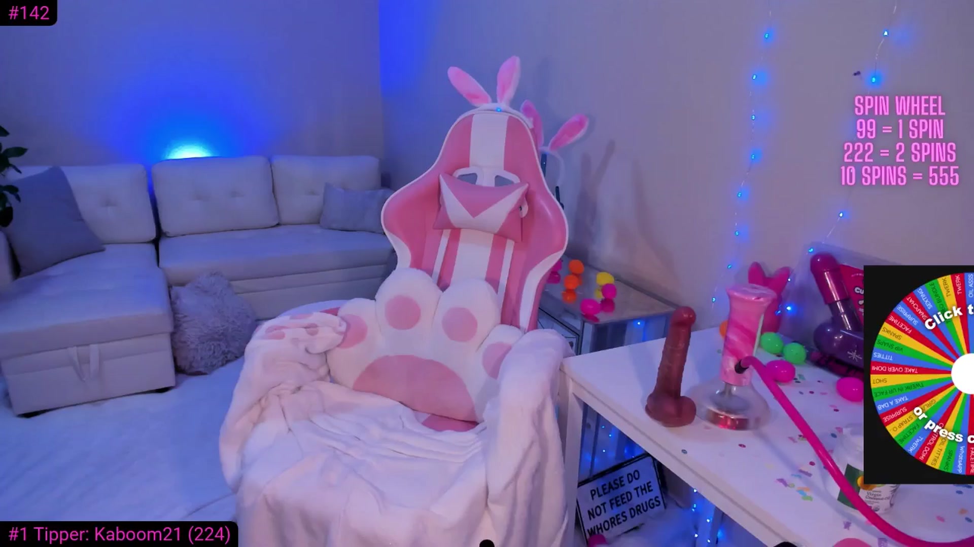 Gallery image thumbnail from baddiebri's myfreecams stream on, 04/02/2025, 12:53 image 10 of 20