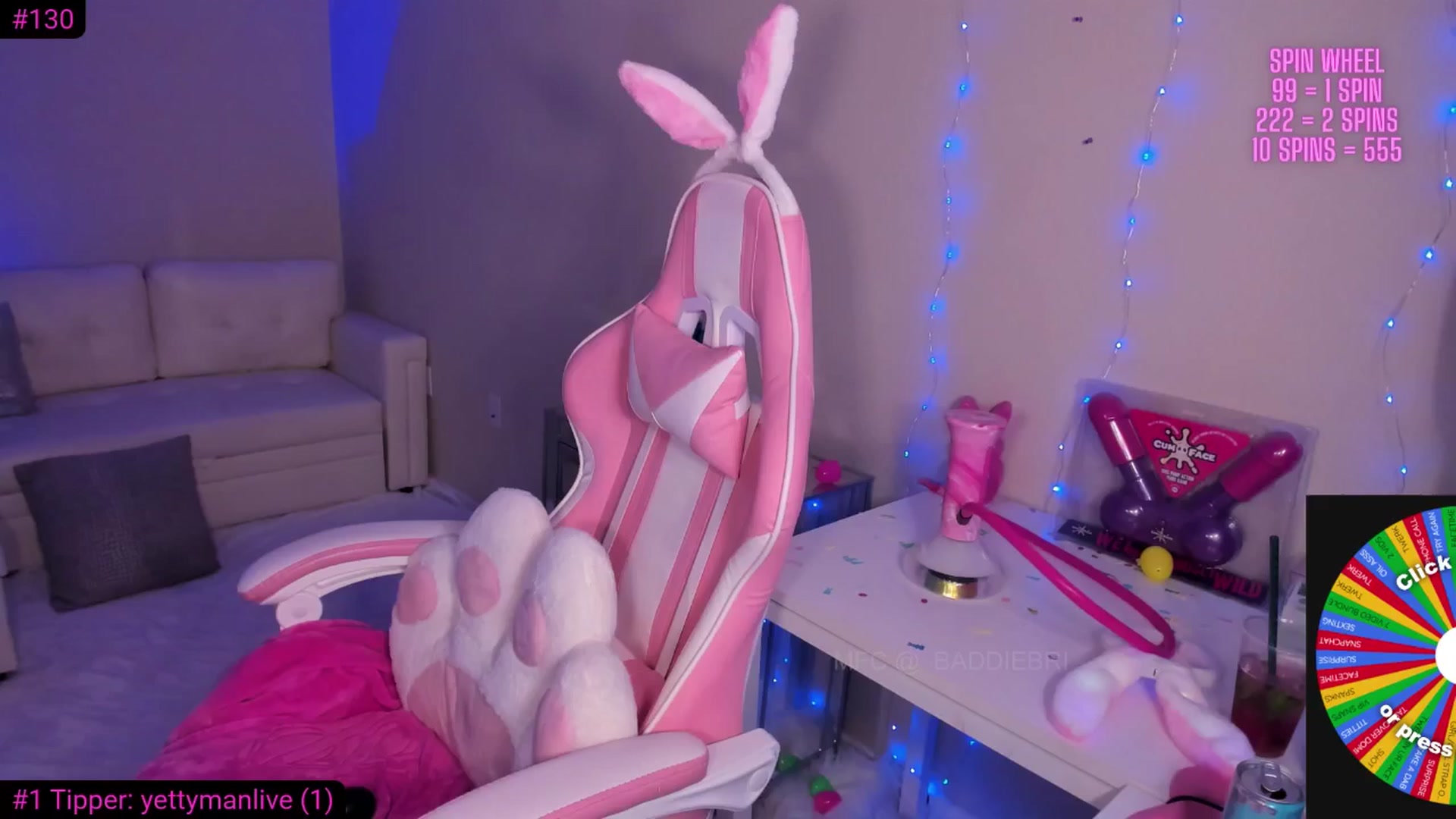 Gallery image thumbnail from baddiebri's myfreecams stream on, 04/18/2025, 07:42 image 7 of 20