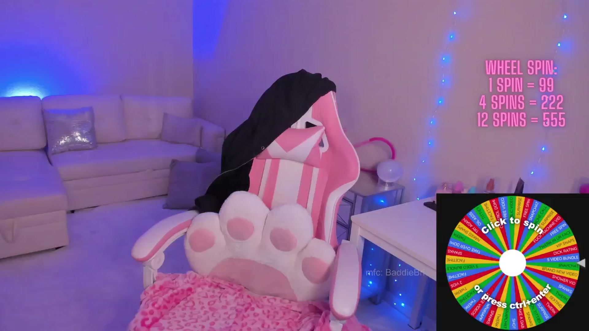 Gallery image thumbnail from baddiebri's myfreecams stream on, 06/17/2025, 08:13 image 15 of 20
