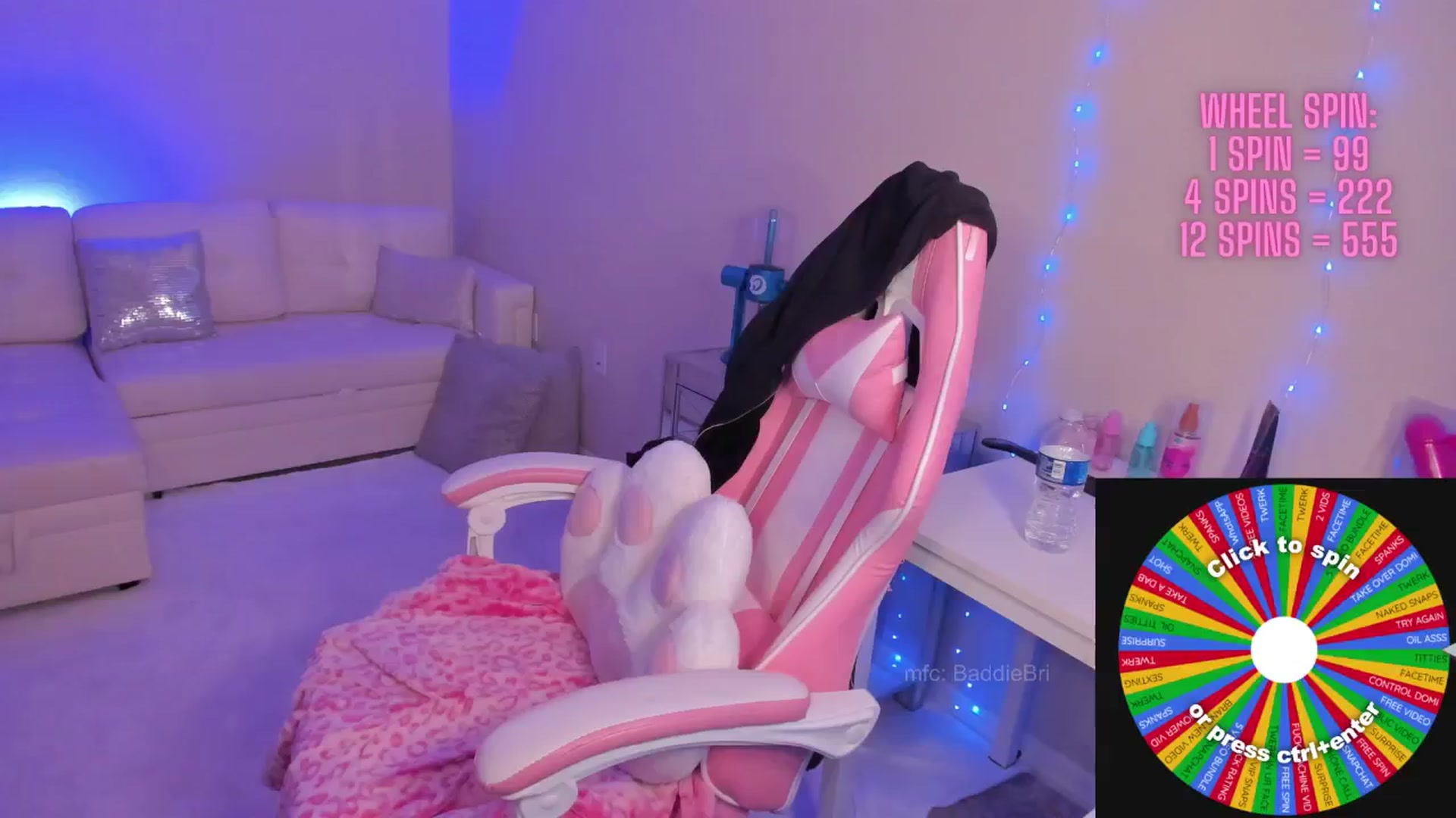 Gallery image thumbnail from baddiebri's myfreecams stream on, 06/17/2025, 11:45 image 8 of 20