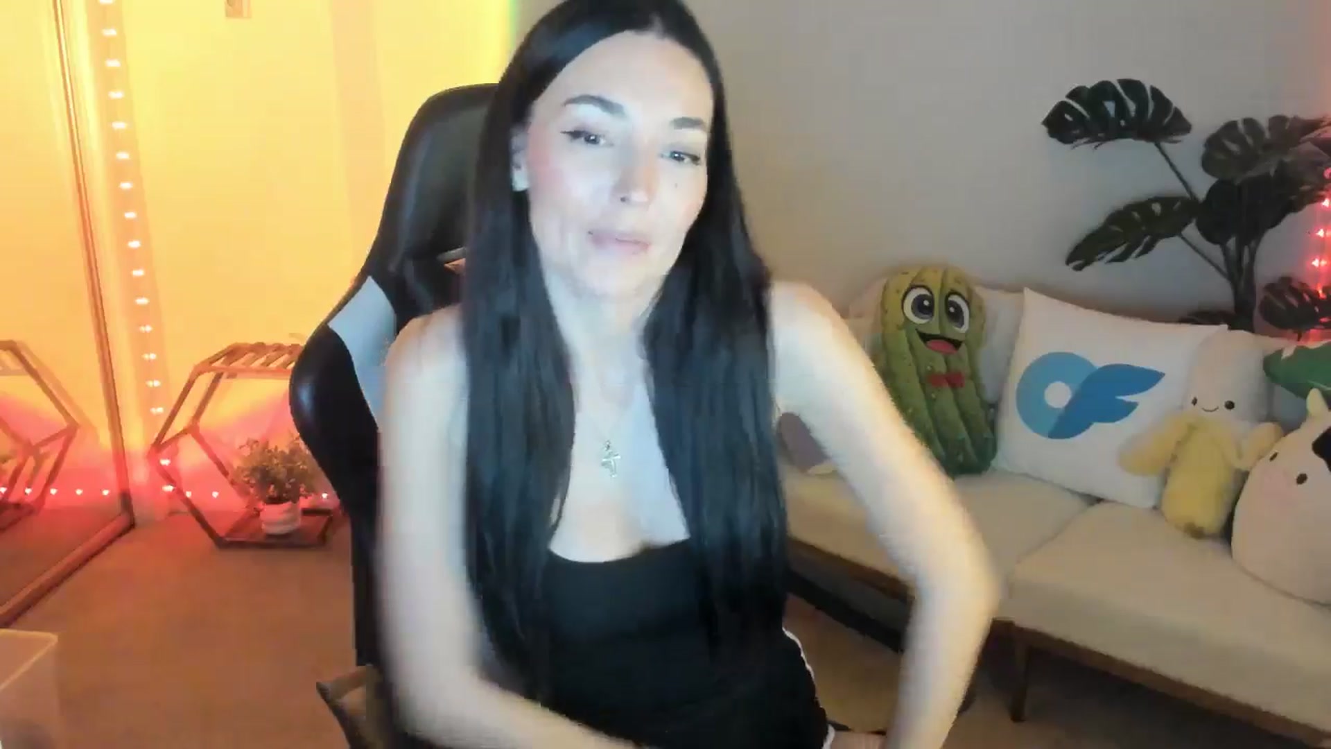 Gallery image thumbnail from badgalsisi's myfreecams stream on, 02/19/2026, 04:25 image 10 of 20
