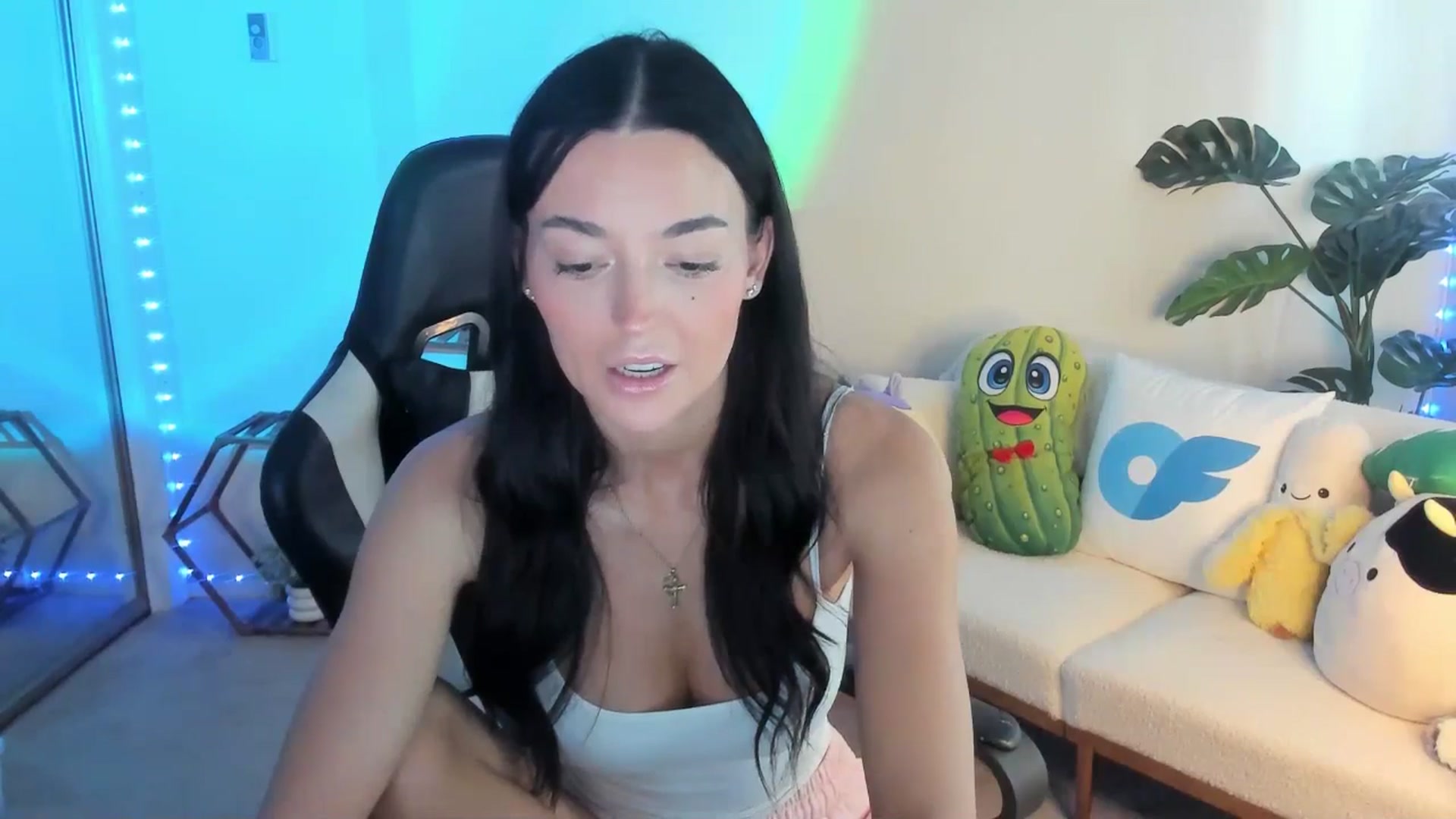 Gallery image thumbnail from badgalsisi's myfreecams stream on, 02/27/2026, 22:05 image 15 of 20