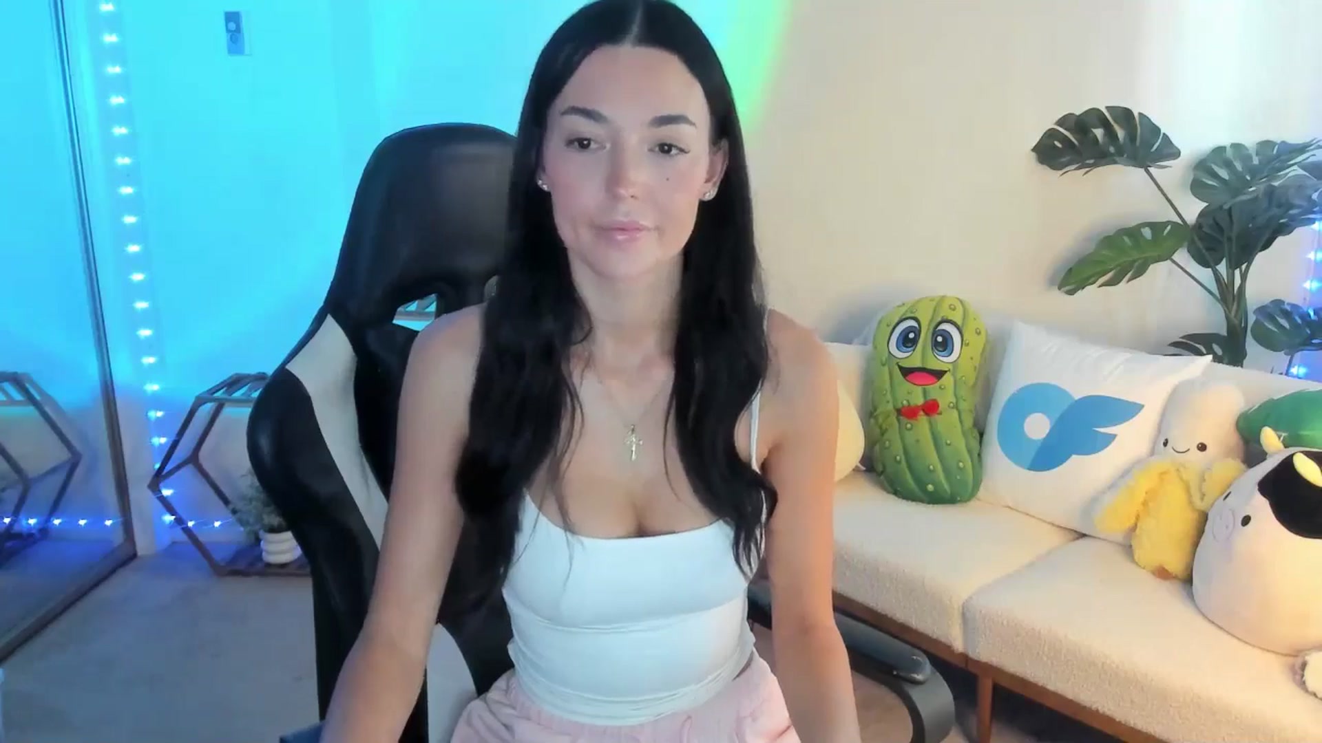 Gallery image thumbnail from badgalsisi's myfreecams stream on, 02/27/2026, 22:05 image 20 of 20