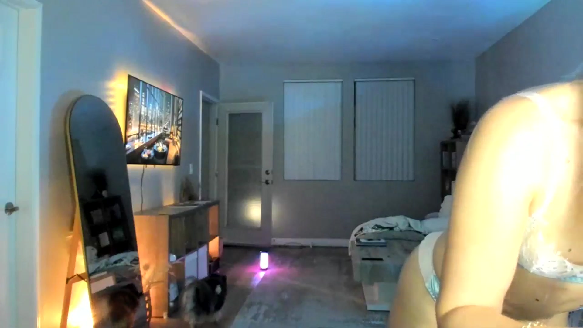 Gallery image thumbnail from badgalsisi's myfreecams stream on, 03/10/2026, 07:09 image 5 of 20