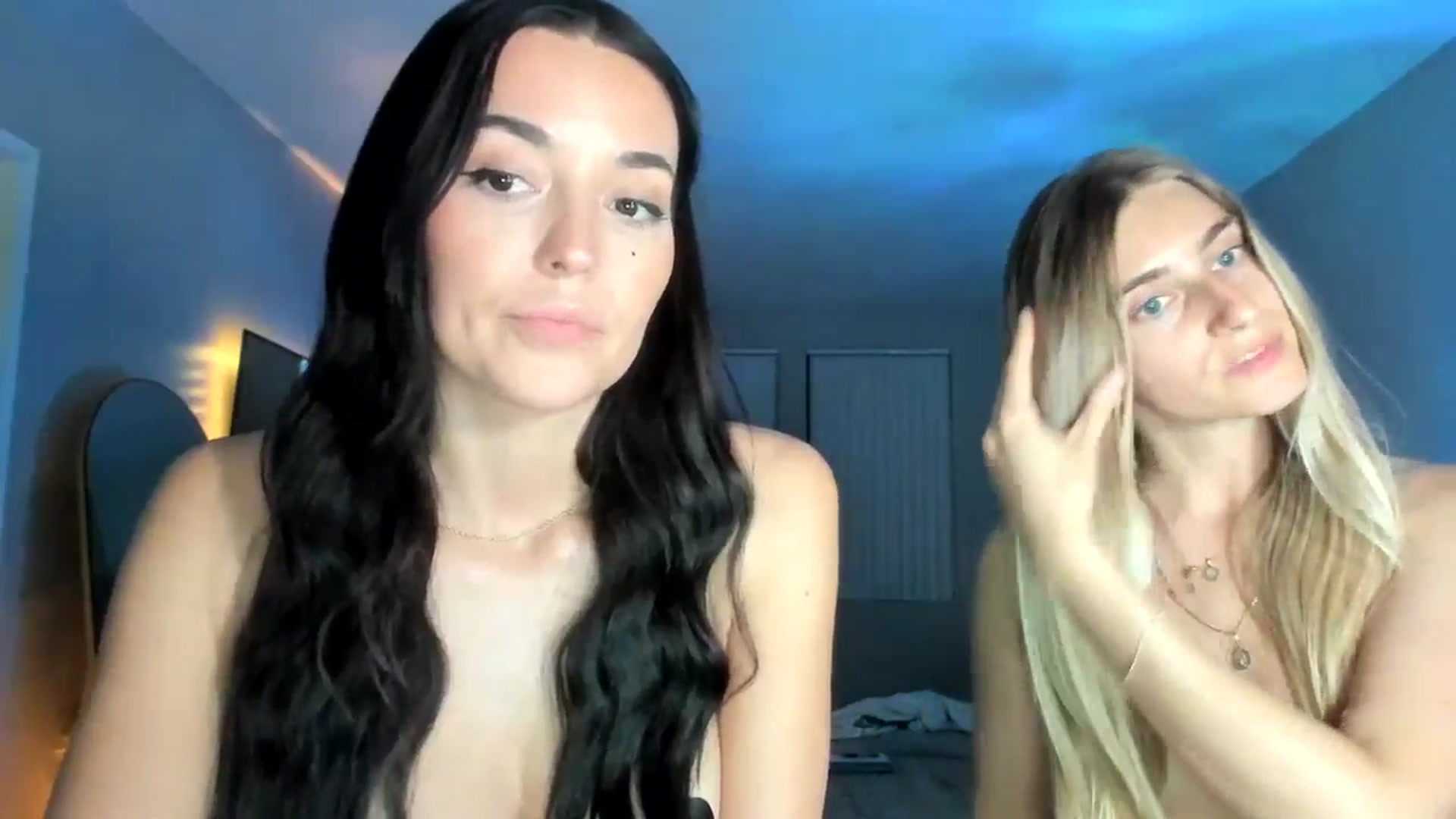 Gallery image thumbnail from badgalsisi's myfreecams stream on, 03/10/2026, 07:09 image 16 of 20