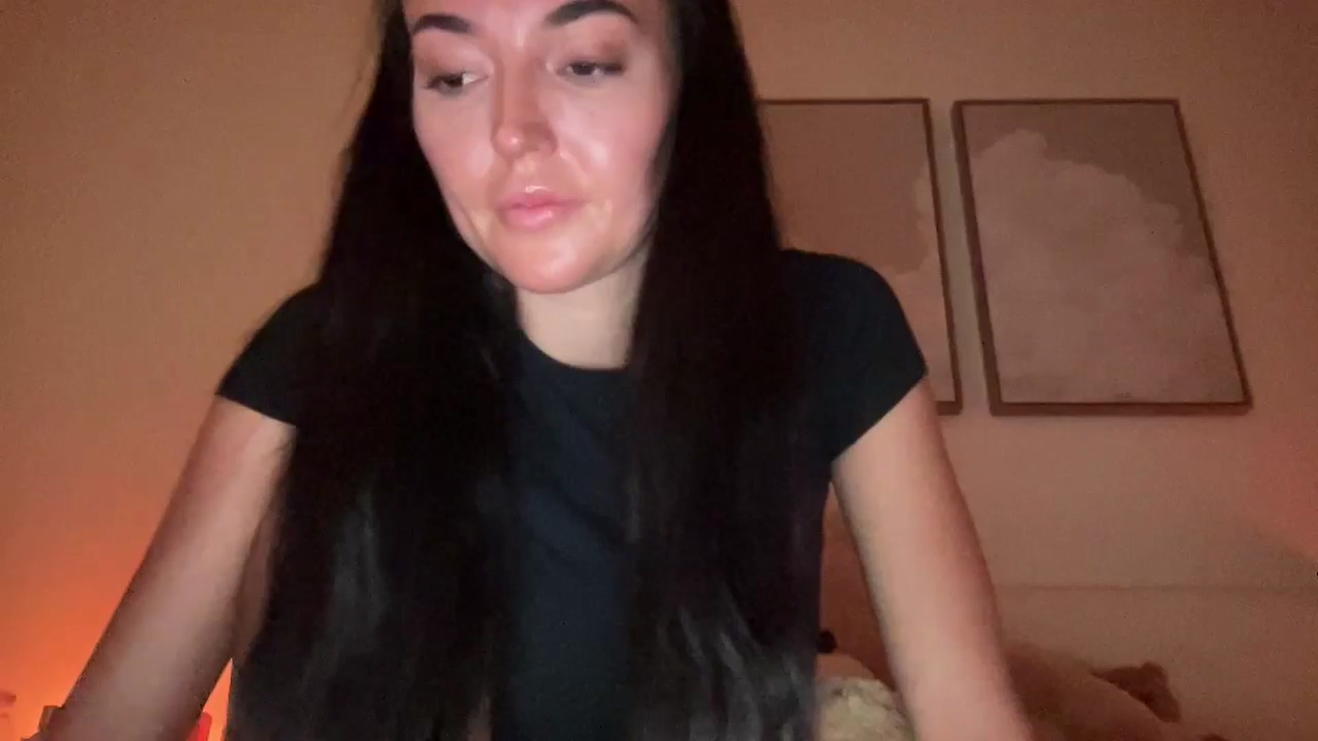 Gallery image thumbnail from badgalsisi's myfreecams stream on, 03/11/2026, 05:00 image 18 of 20