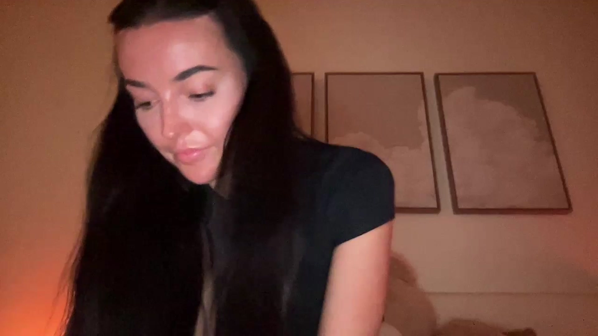 Gallery image thumbnail from badgalsisi's myfreecams stream on, 03/11/2026, 05:00 image 16 of 20