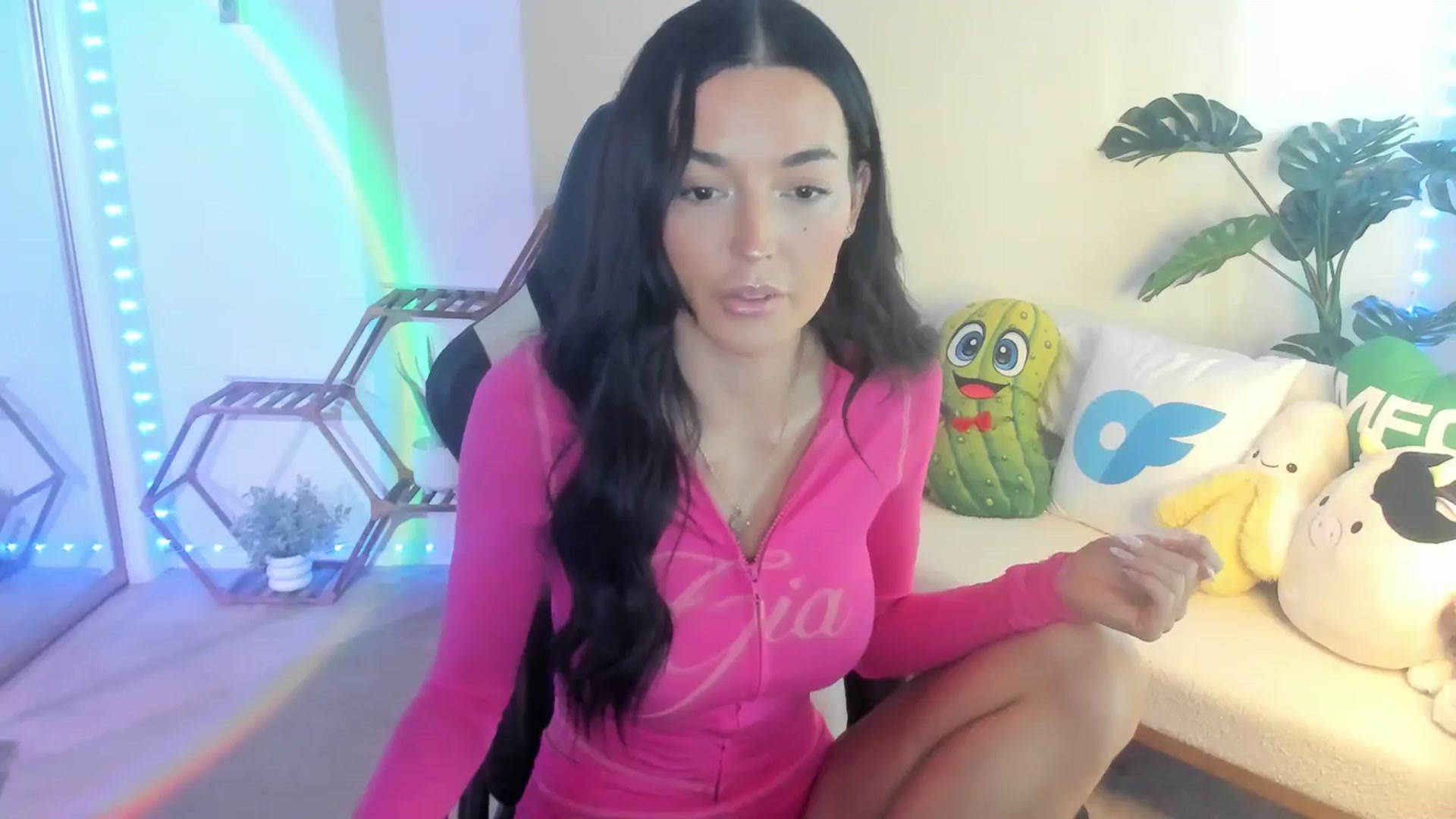 Gallery image thumbnail from badgalsisi's myfreecams stream on, 03/11/2026, 23:08 image 8 of 20