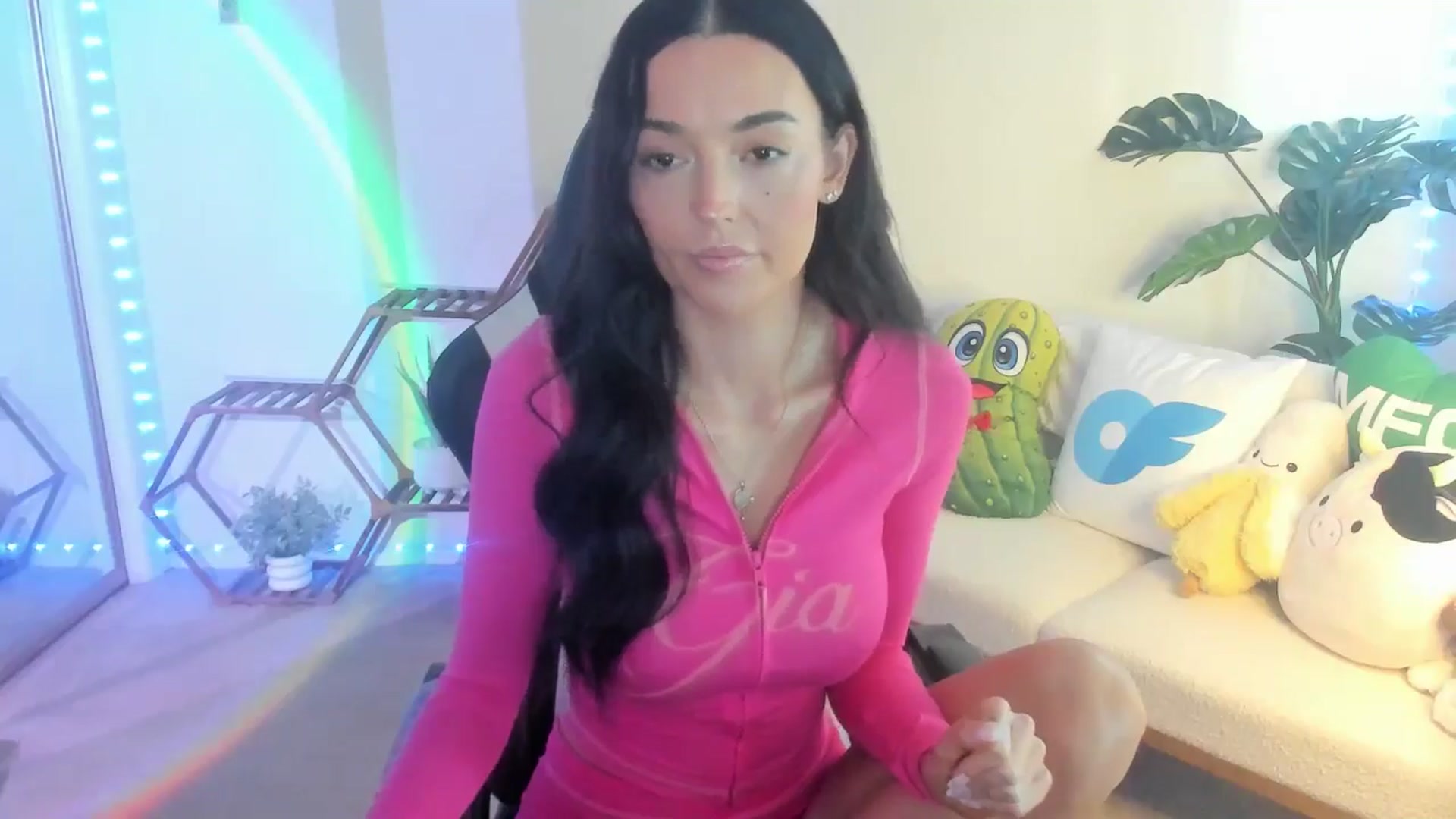 Gallery image thumbnail from badgalsisi's myfreecams stream on, 03/11/2026, 23:08 image 3 of 20