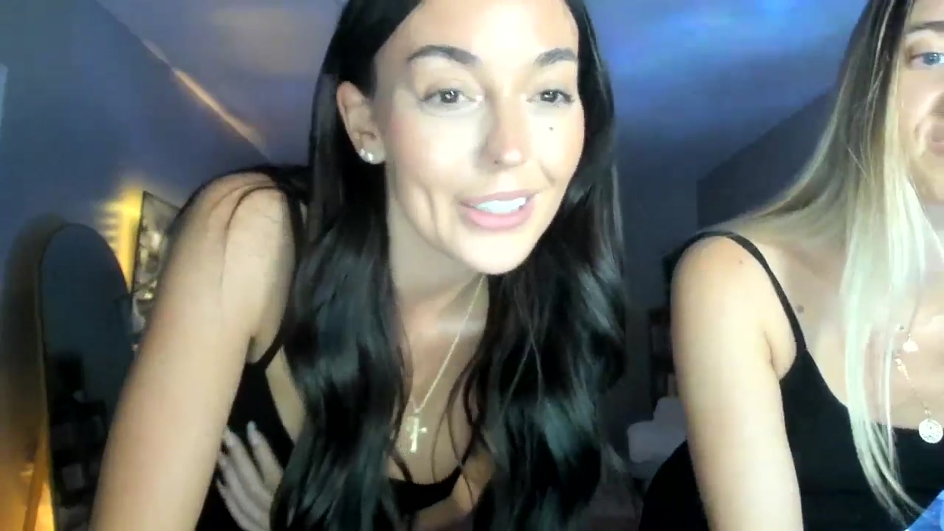 Gallery image thumbnail from badgalsisi's myfreecams stream on, 03/14/2026, 06:56 image 10 of 20