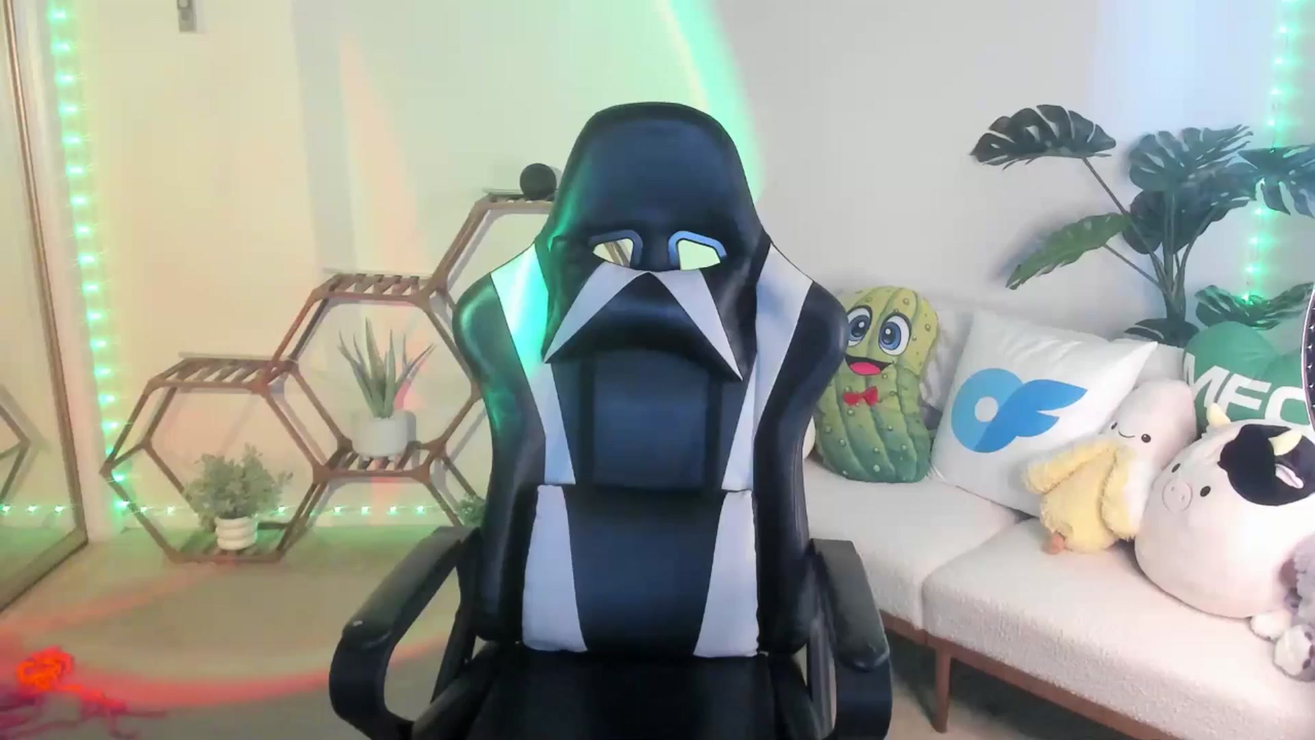 Gallery image thumbnail from badgalsisi's myfreecams stream on, 03/16/2026, 01:58 image 2 of 20