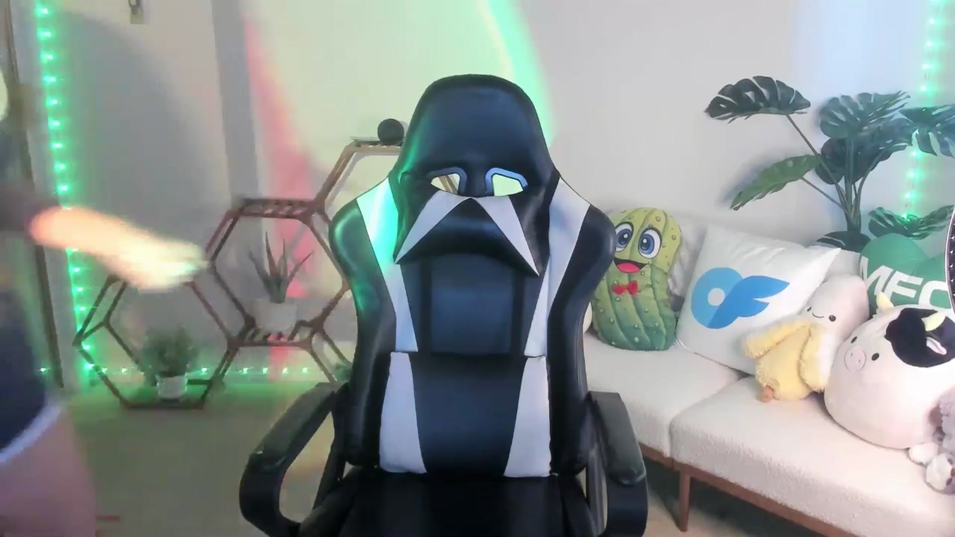 Gallery image thumbnail from badgalsisi's myfreecams stream on, 03/16/2026, 01:58 image 3 of 20