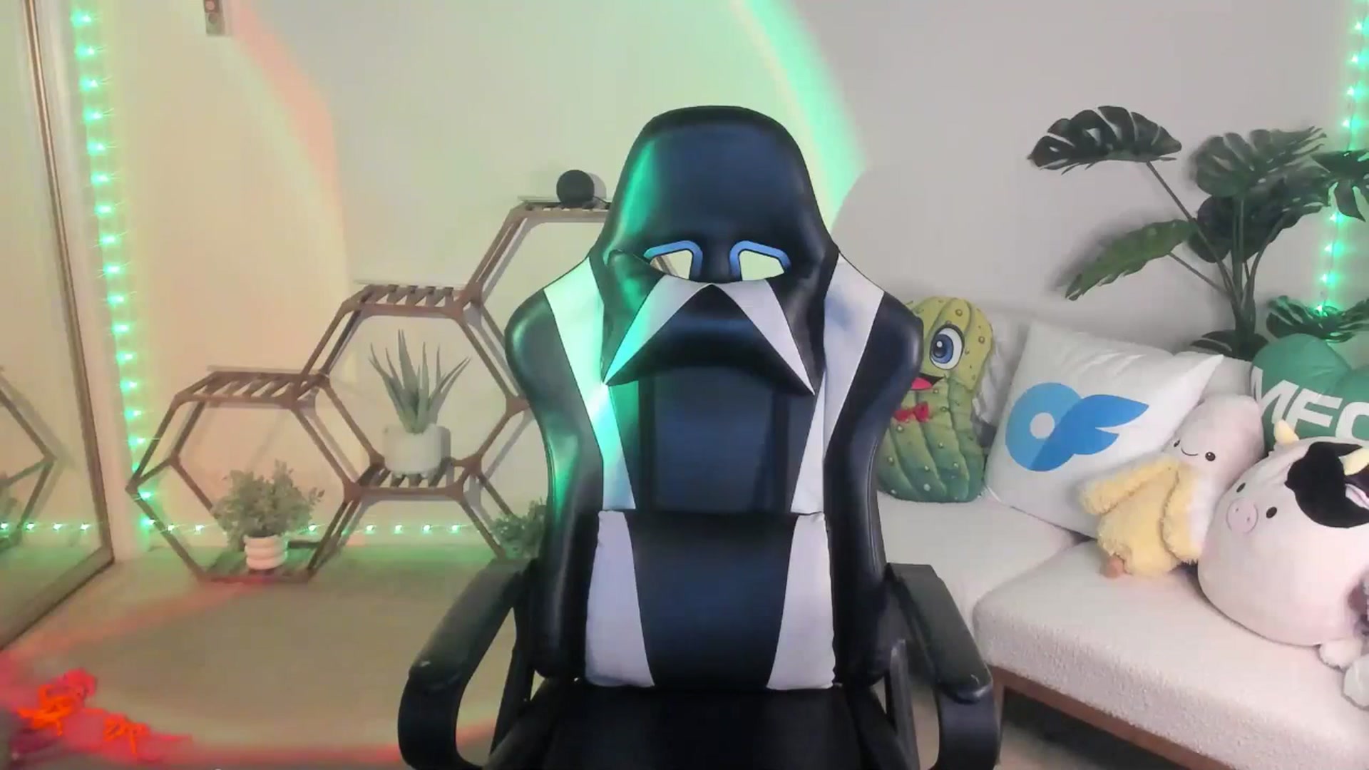 Gallery image thumbnail from badgalsisi's myfreecams stream on, 03/16/2026, 06:29 image 16 of 20