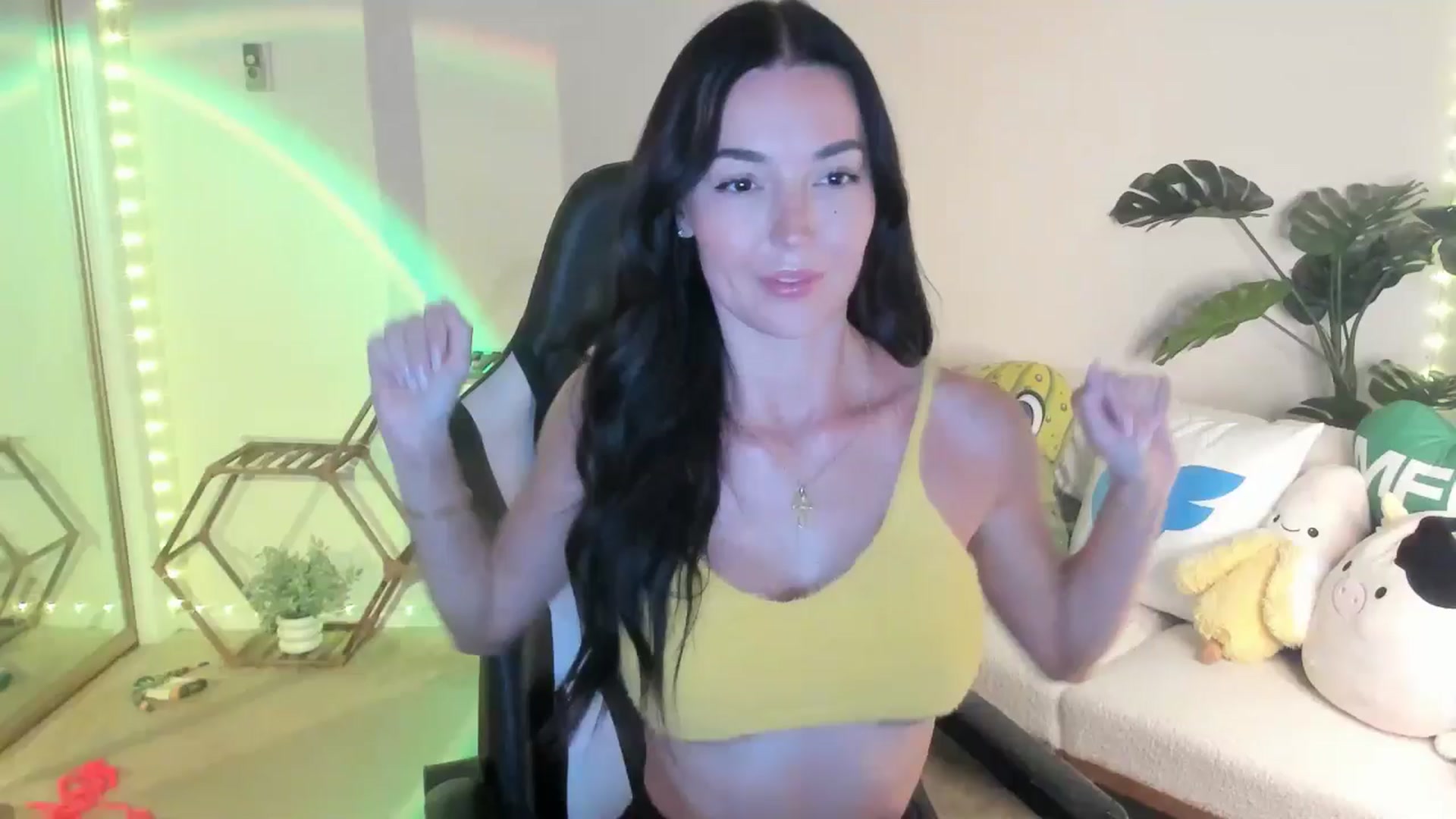 Gallery image thumbnail from badgalsisi's myfreecams stream on, 03/20/2026, 03:53 image 5 of 20