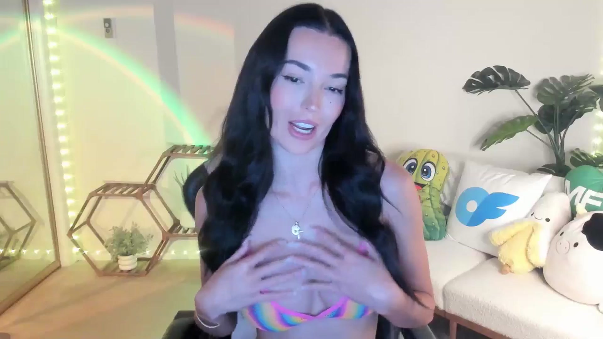 Gallery image thumbnail from badgalsisi's myfreecams stream on, 03/21/2026, 03:56 image 17 of 20