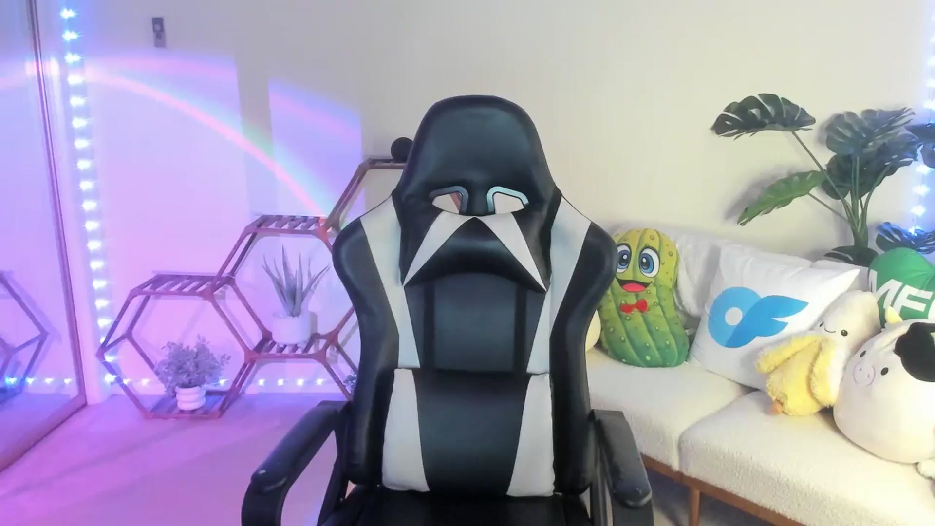 Gallery image thumbnail from badgalsisi's myfreecams stream on, 03/27/2026, 05:29 image 11 of 20